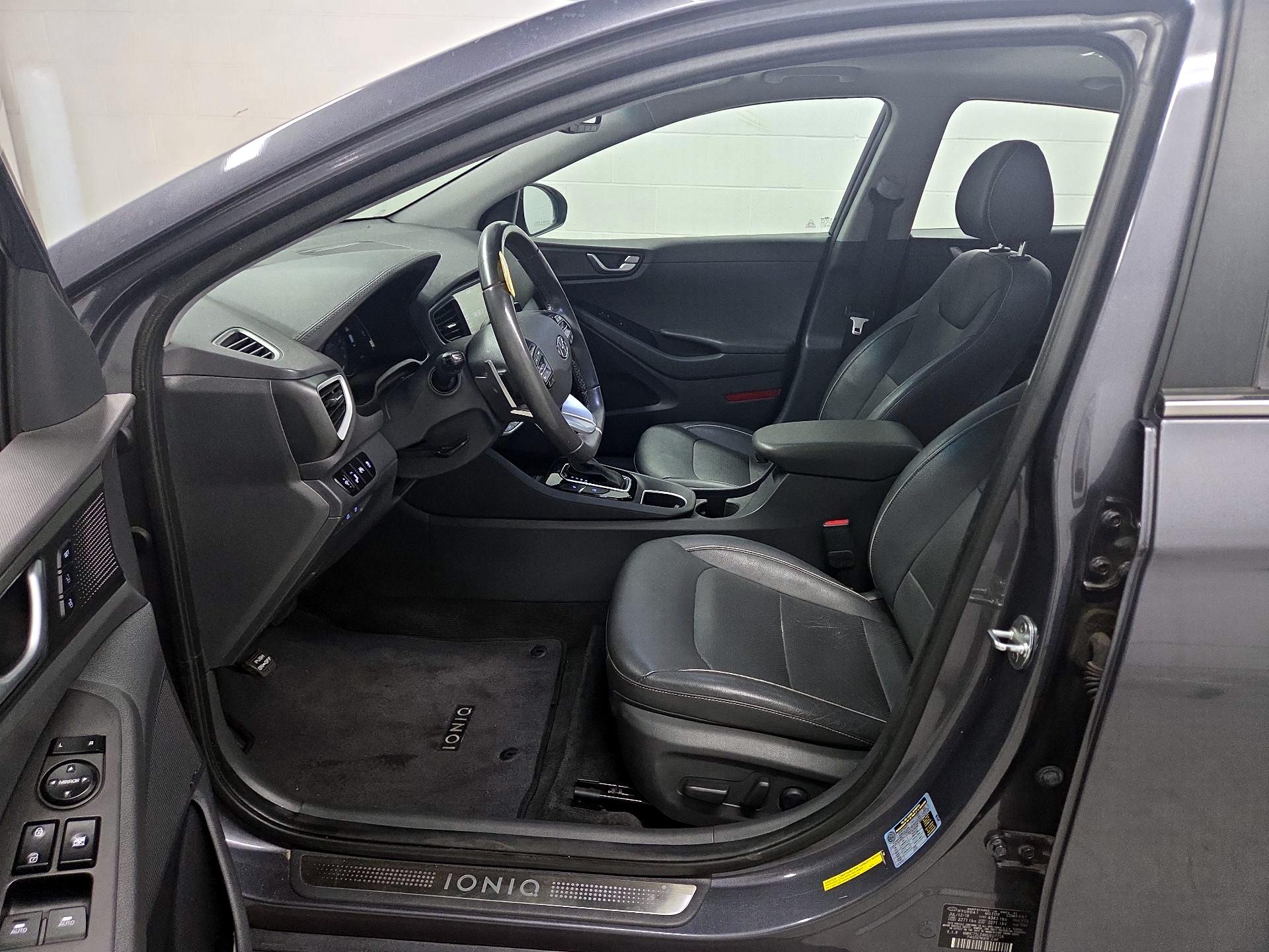 Thumbnail: 2019 Hyundai Ioniq - 11
