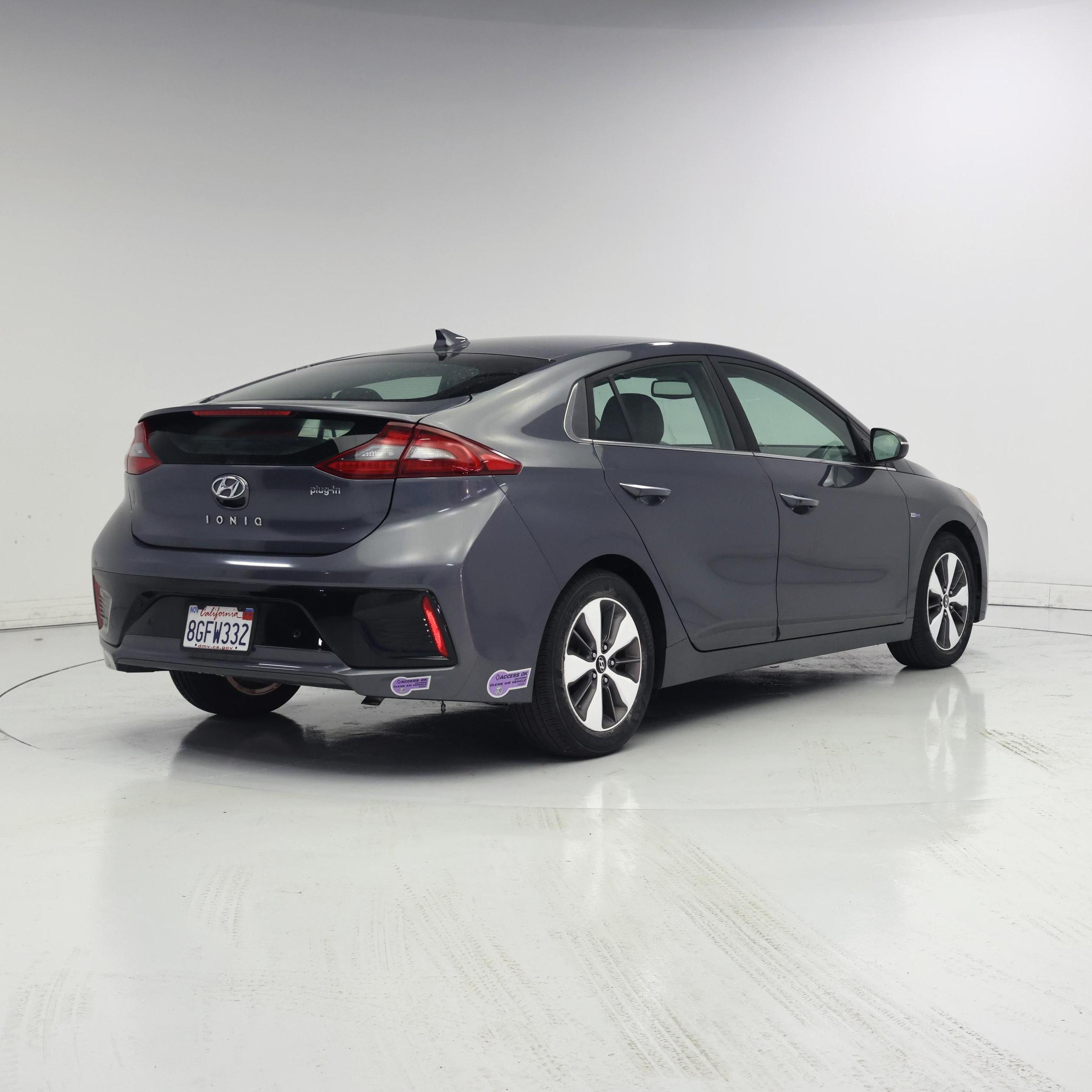 Thumbnail: 2019 Hyundai Ioniq - 8