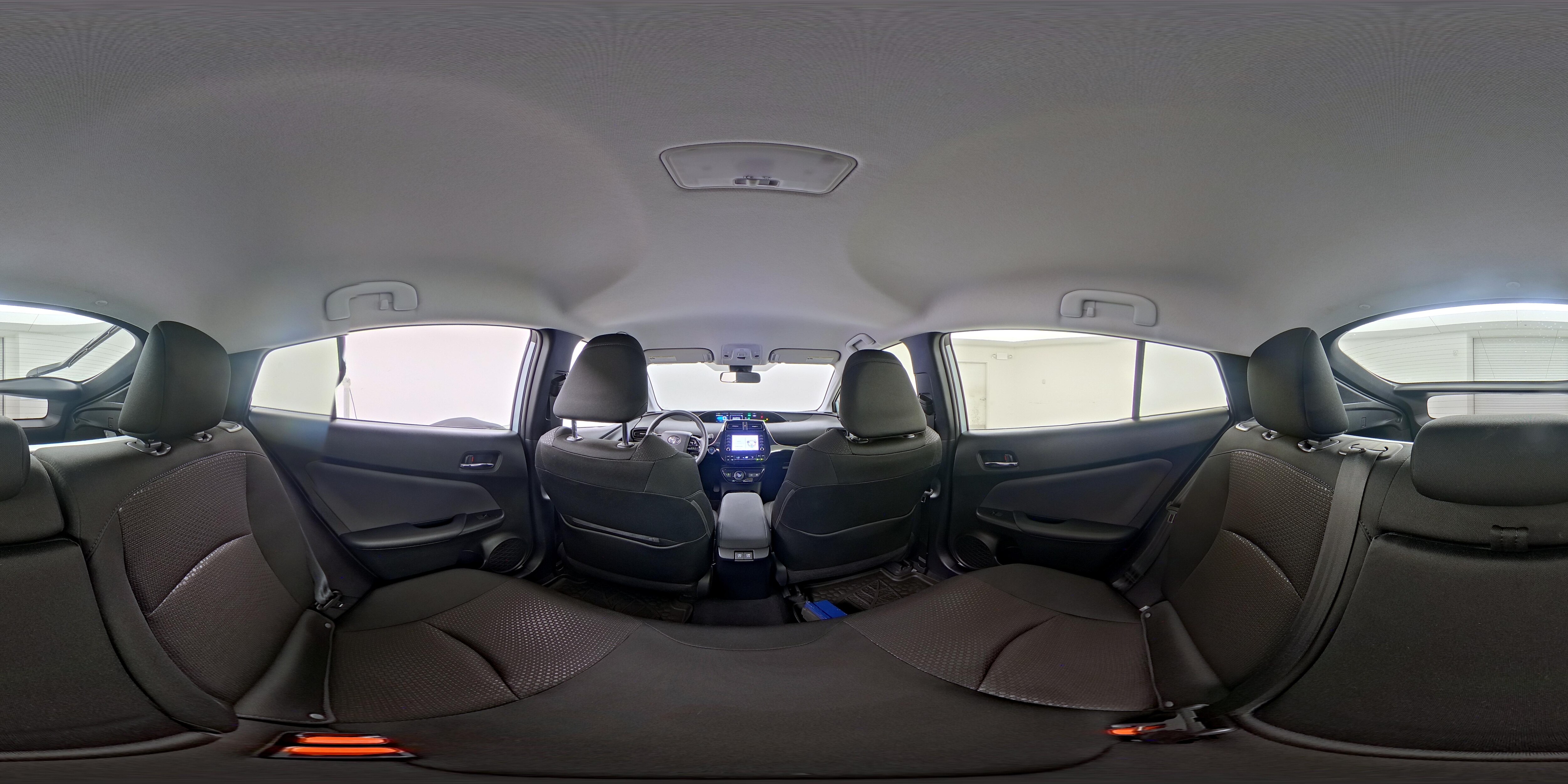 2020 Toyota Prius LE - Photo 26