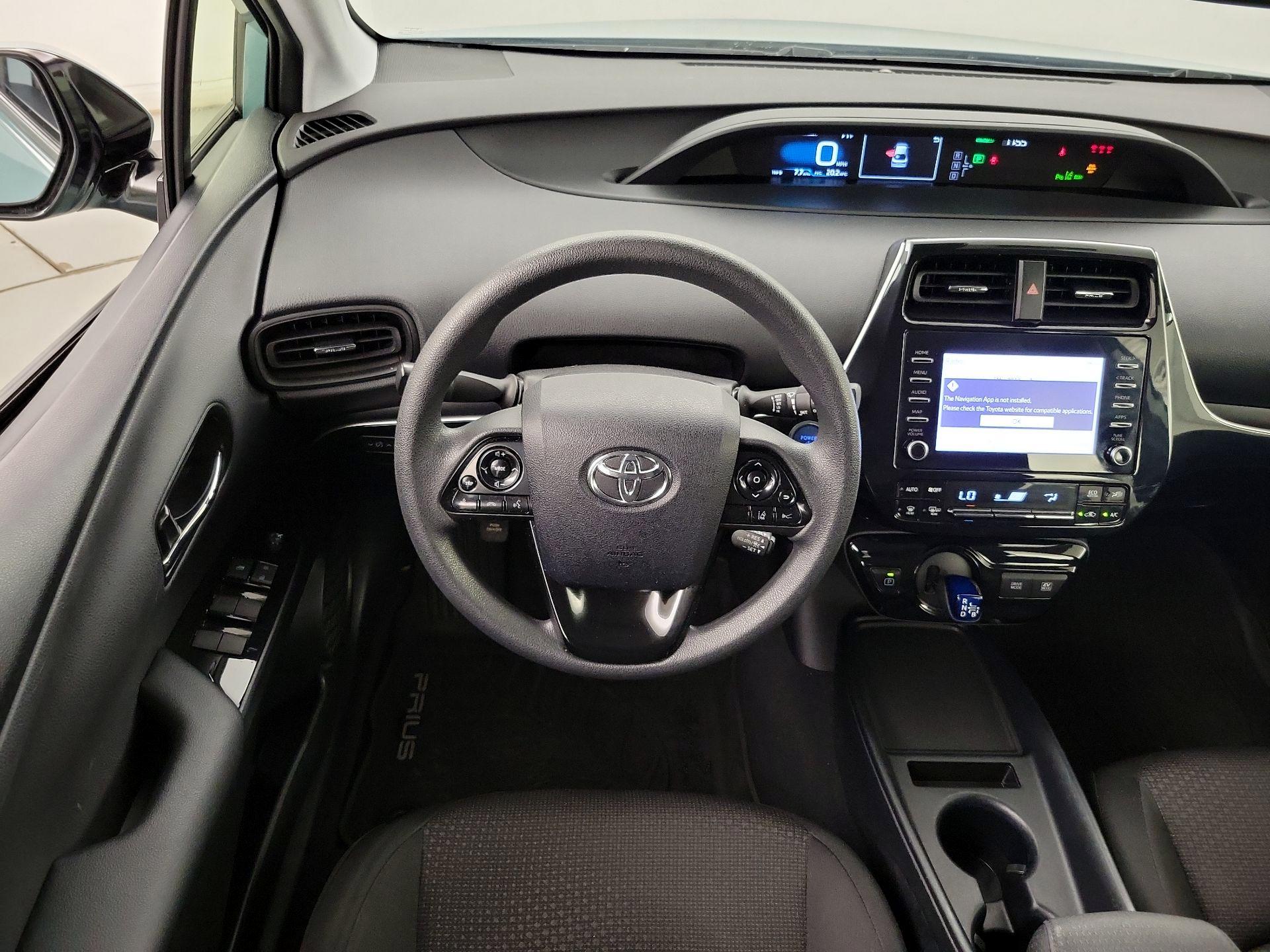 Thumbnail: 2020 Toyota Prius - 10