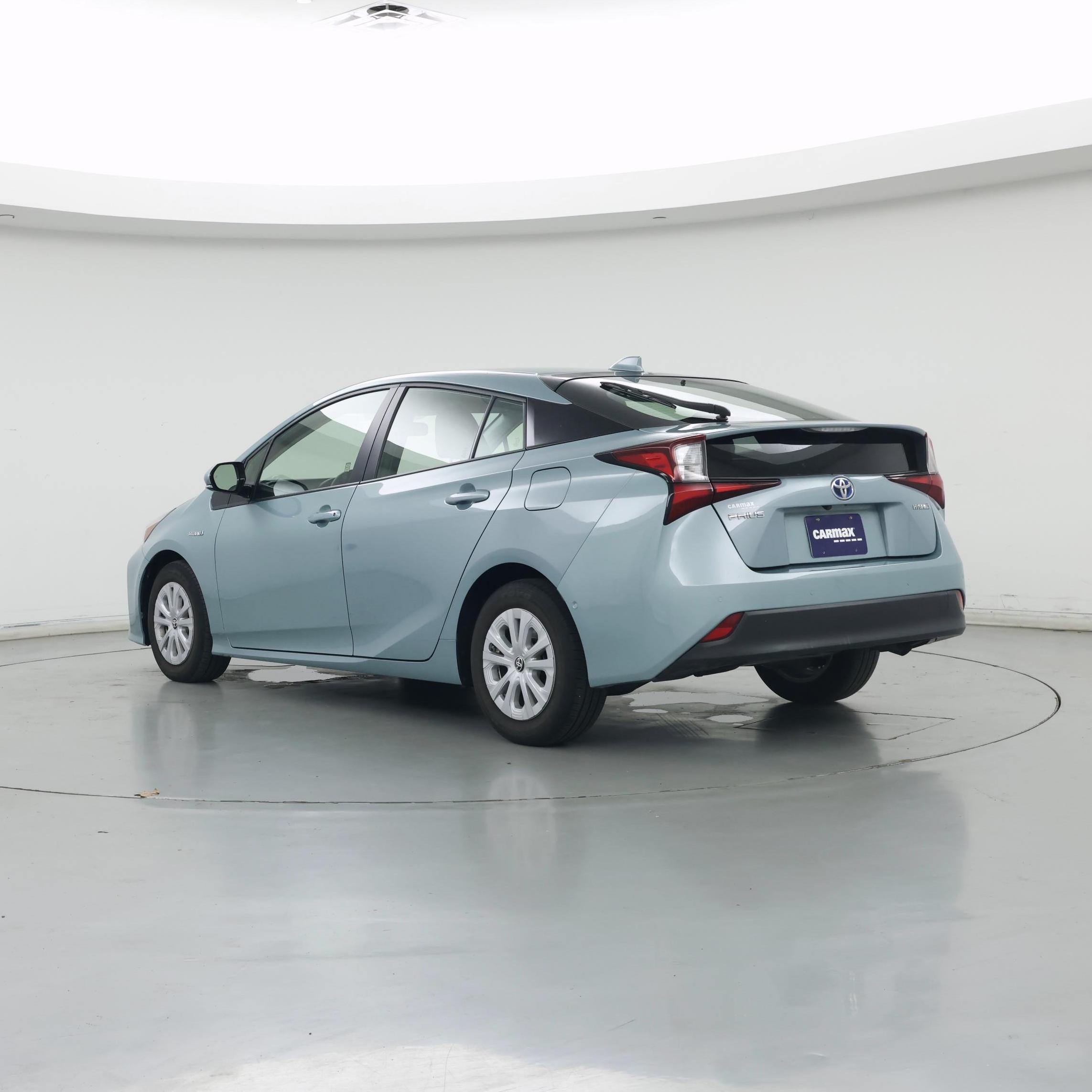 Thumbnail: 2020 Toyota Prius - 2