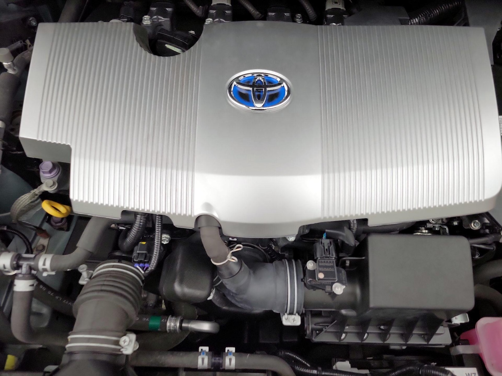 2020 Toyota Prius LE - Photo 23