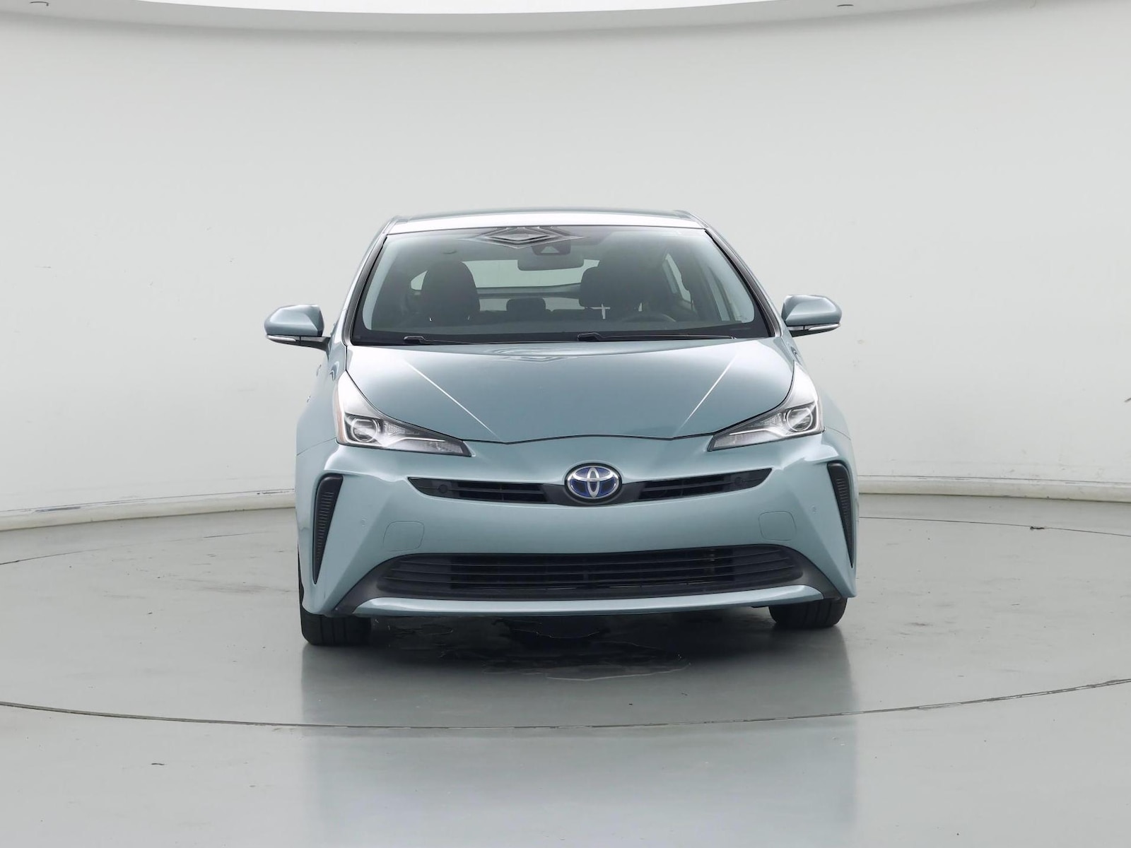 2020 Toyota Prius LE - Photo 6
