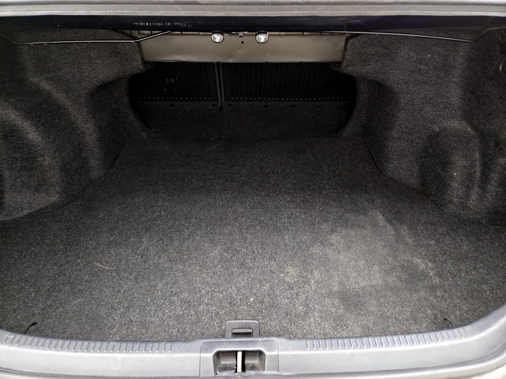 Thumbnail: 2016 Toyota Camry - 20
