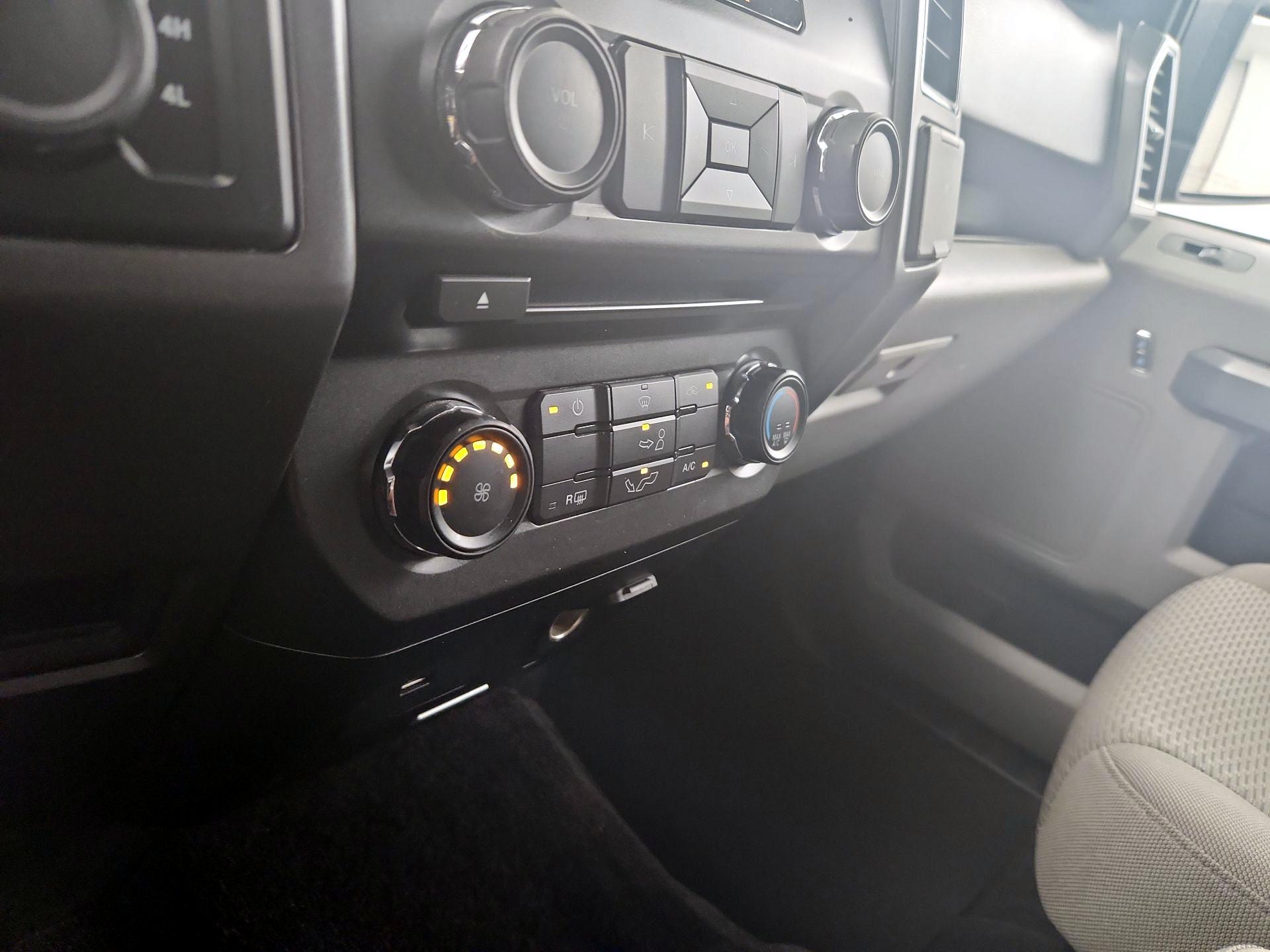 Thumbnail: 2017 Ford F-150 - 13