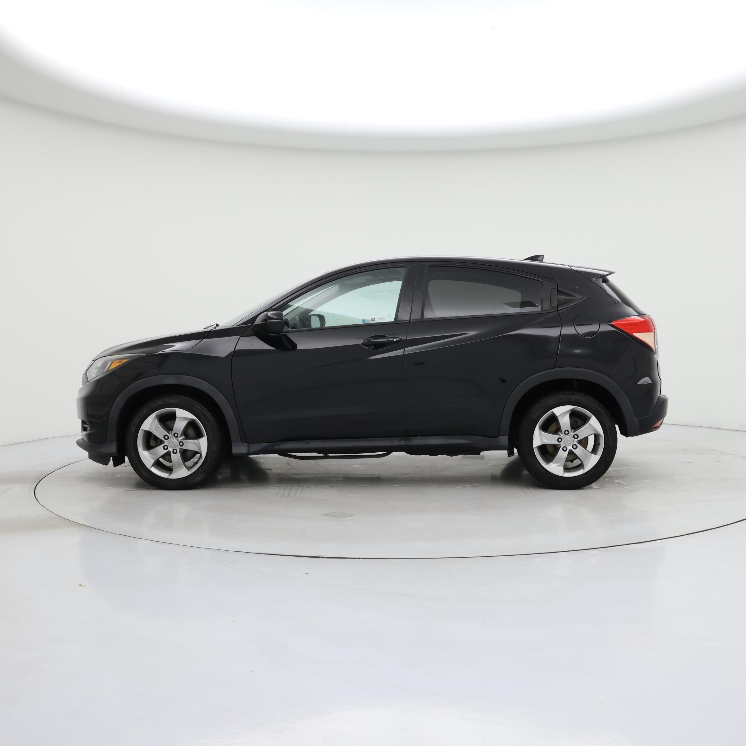 Thumbnail: 2017 Honda HR-V - 3