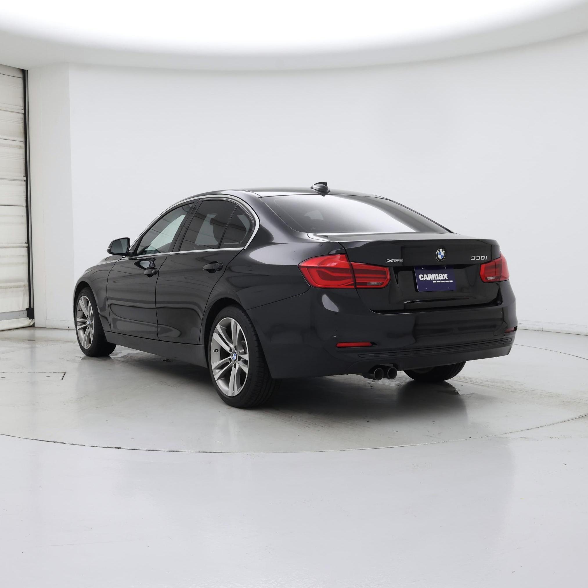 Thumbnail: 2018 BMW 3 Series - 2