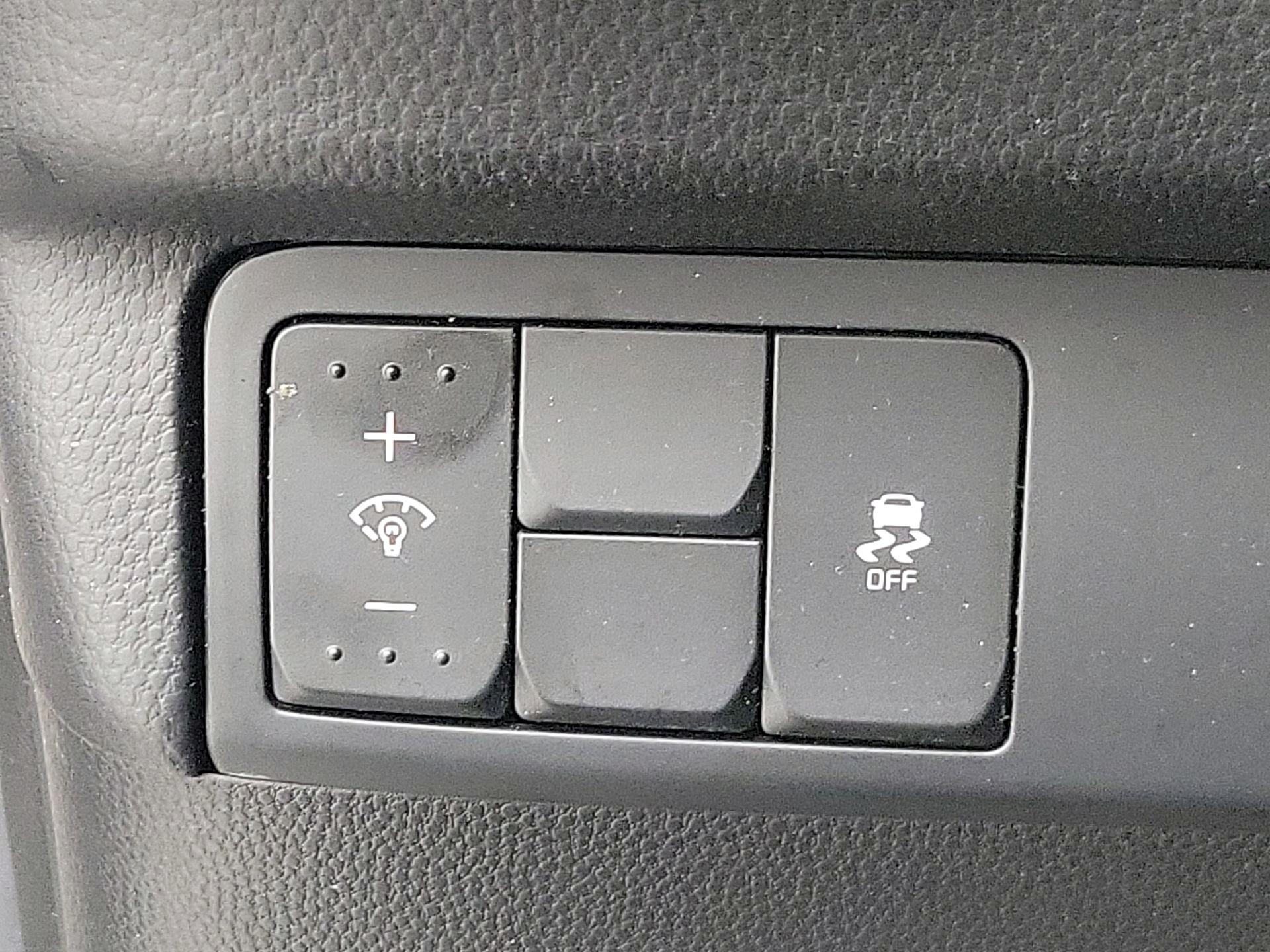 Thumbnail: 2018 Kia Soul - 13