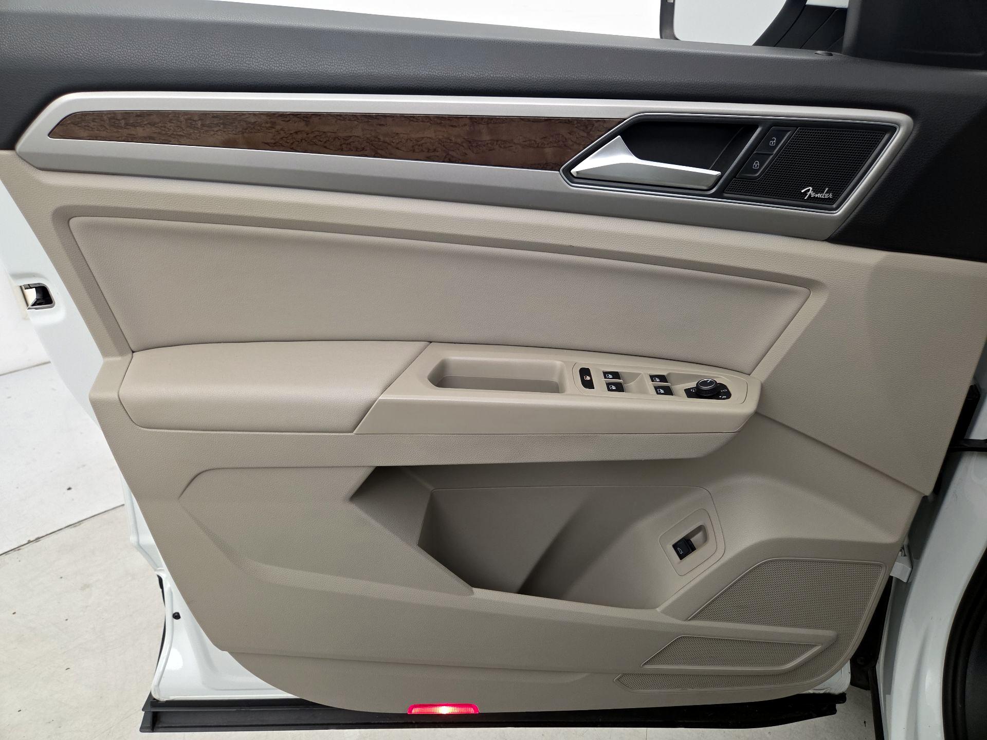 Thumbnail: 2019 Volkswagen Atlas - 12