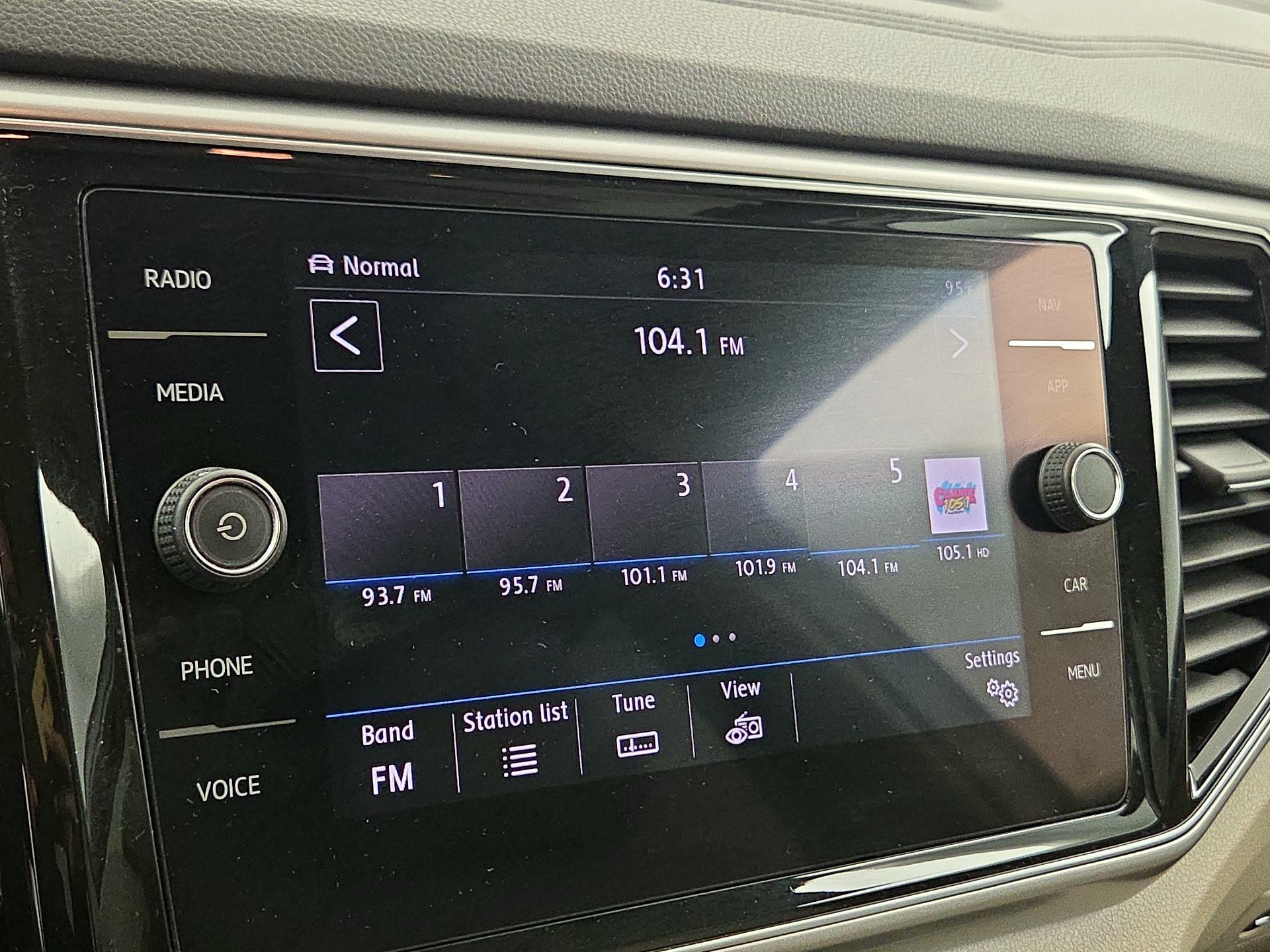 Thumbnail: 2019 Volkswagen Atlas - 16