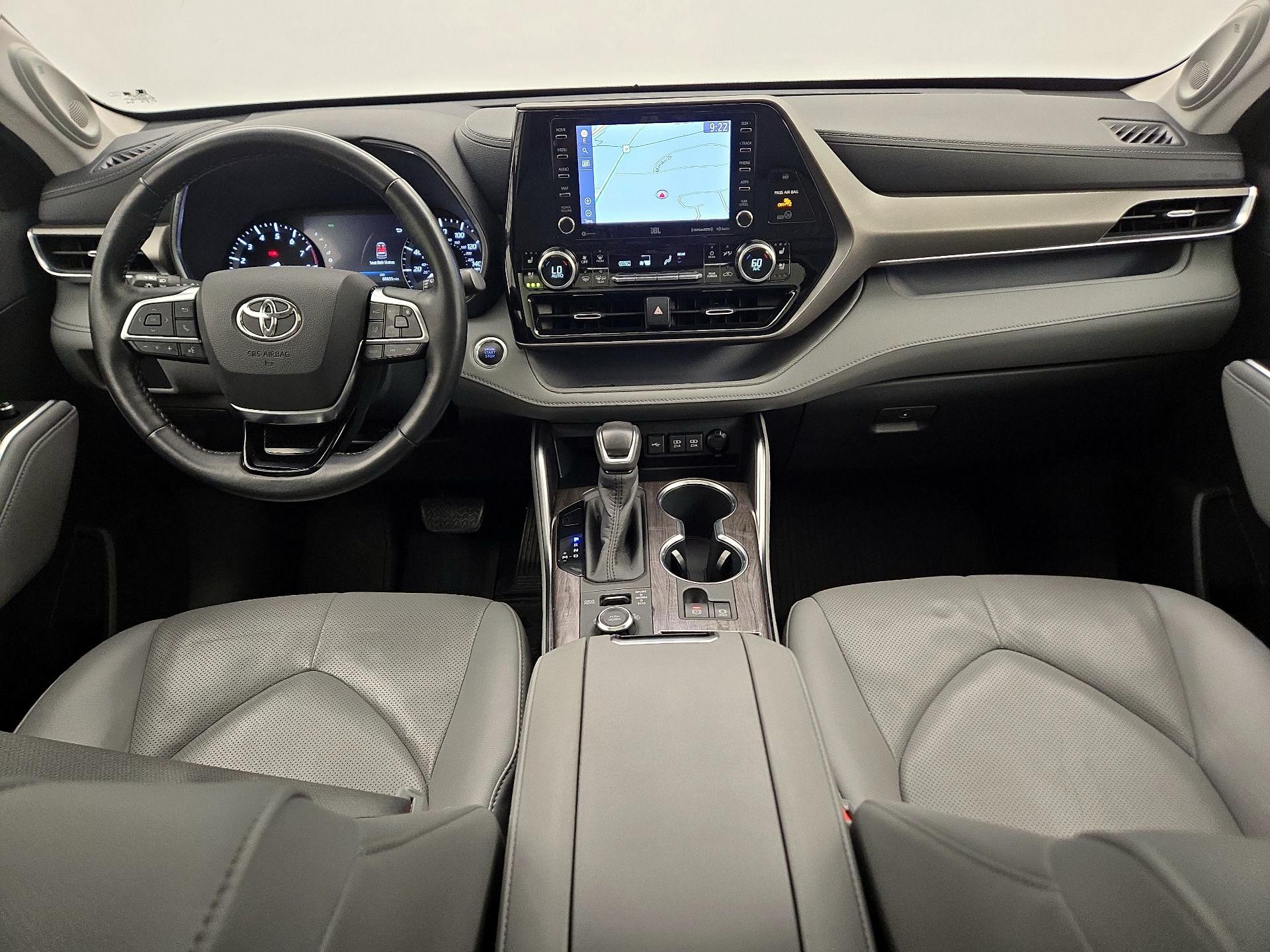 Thumbnail: 2020 Toyota Highlander - 9