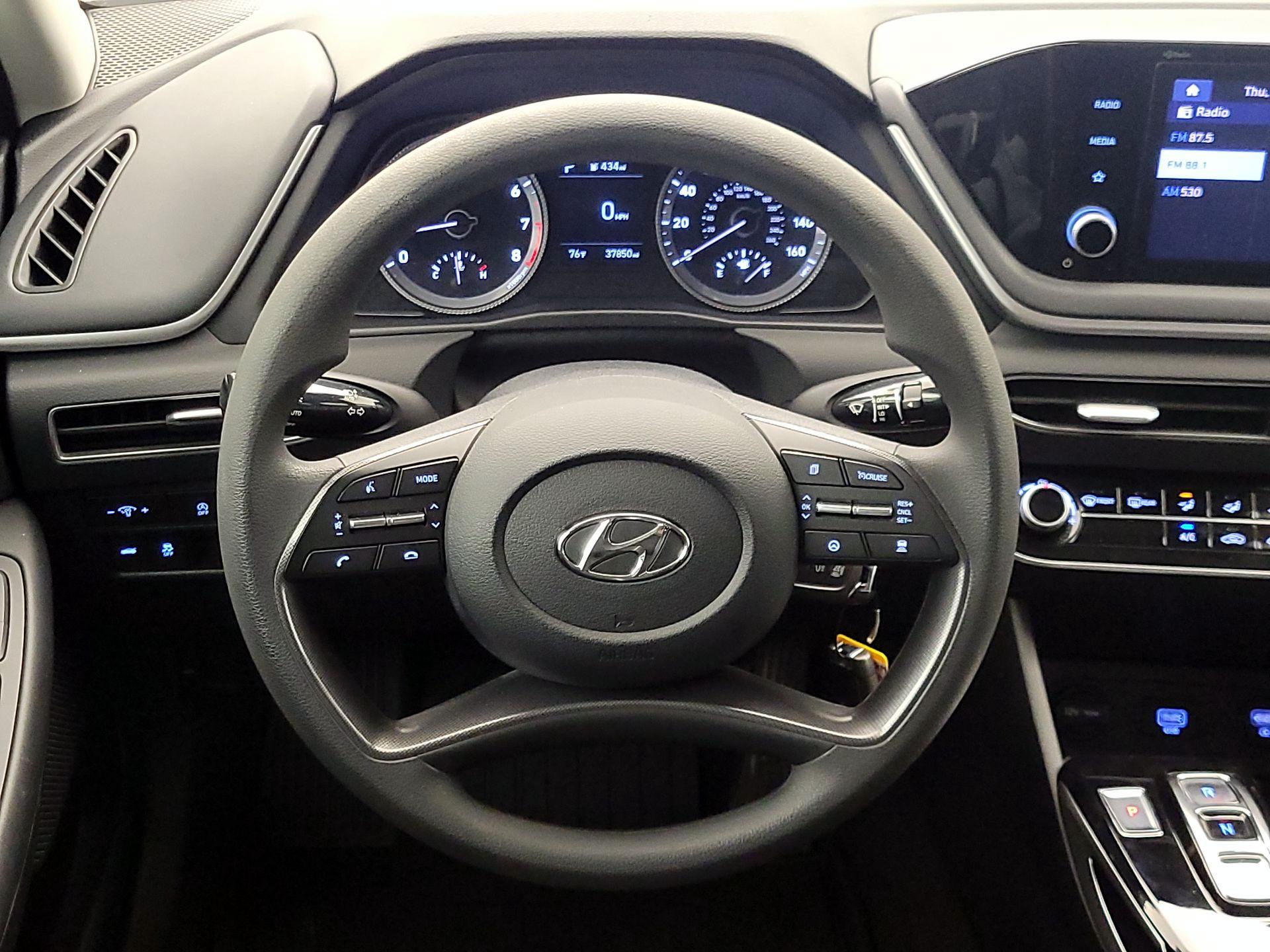 Thumbnail: 2022 Hyundai Sonata - 10