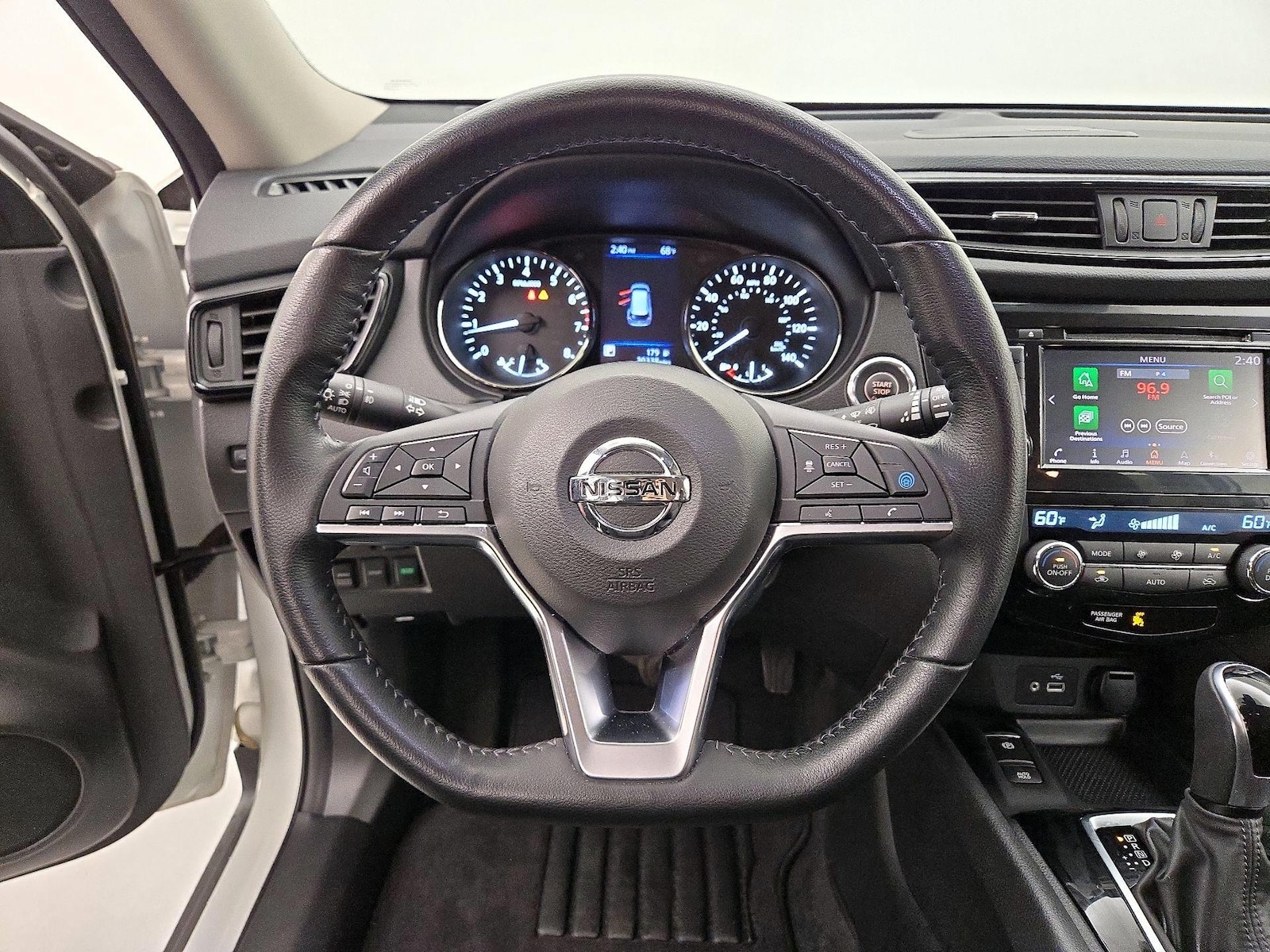 2020 Nissan Rogue SV - Photo 11