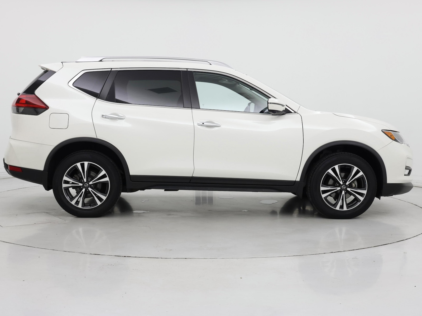 2020 Nissan Rogue SV - Photo 8