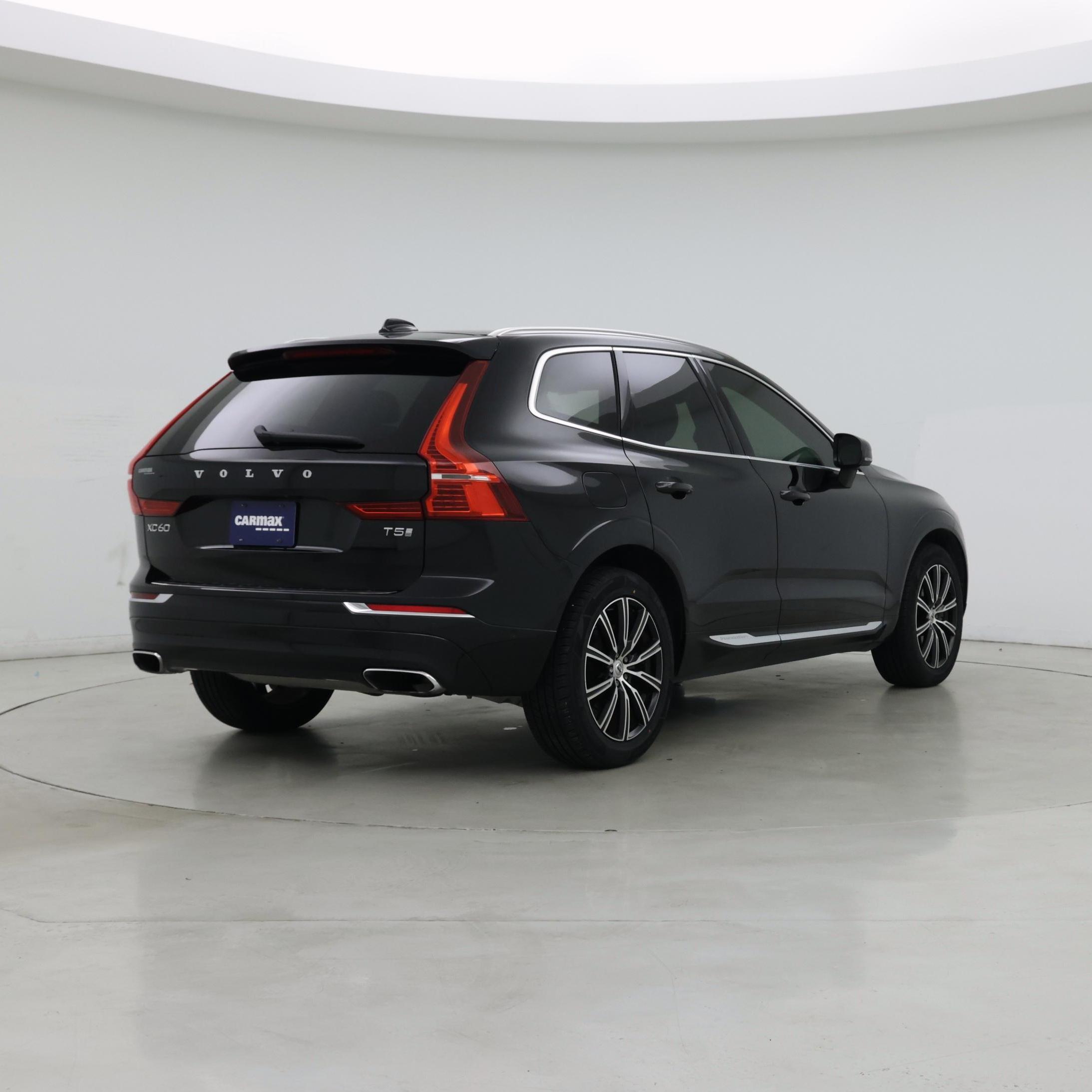 Thumbnail: 2019 Volvo XC60 - 8