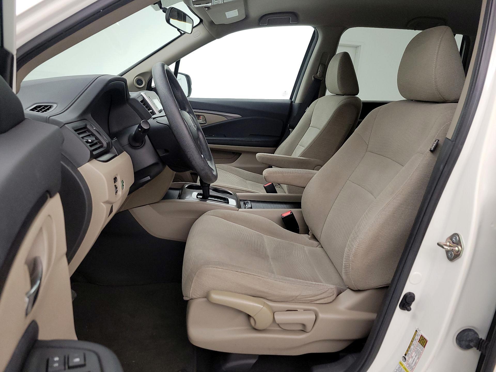 Thumbnail: 2016 Honda Pilot - 11