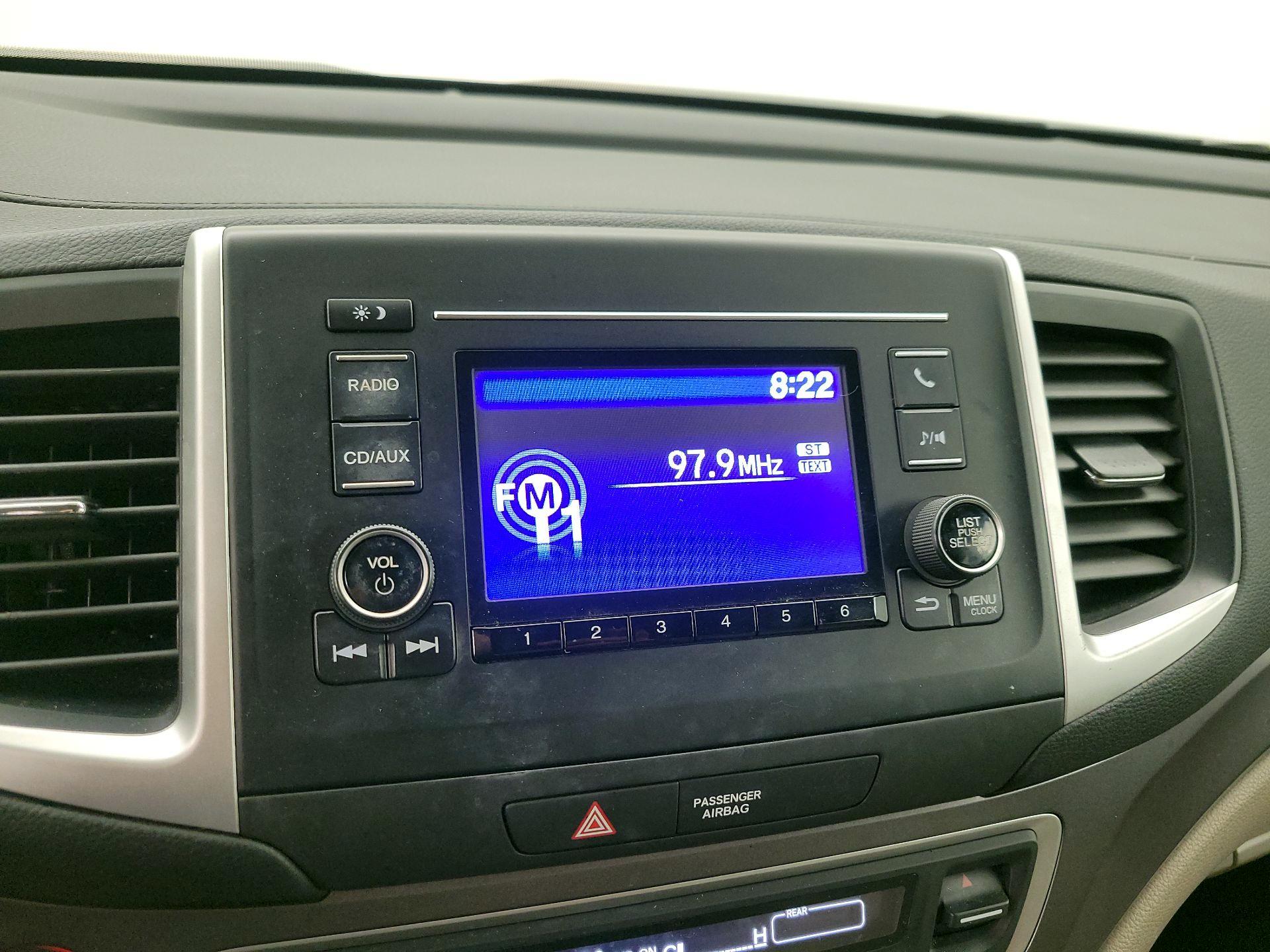 Thumbnail: 2016 Honda Pilot - 15