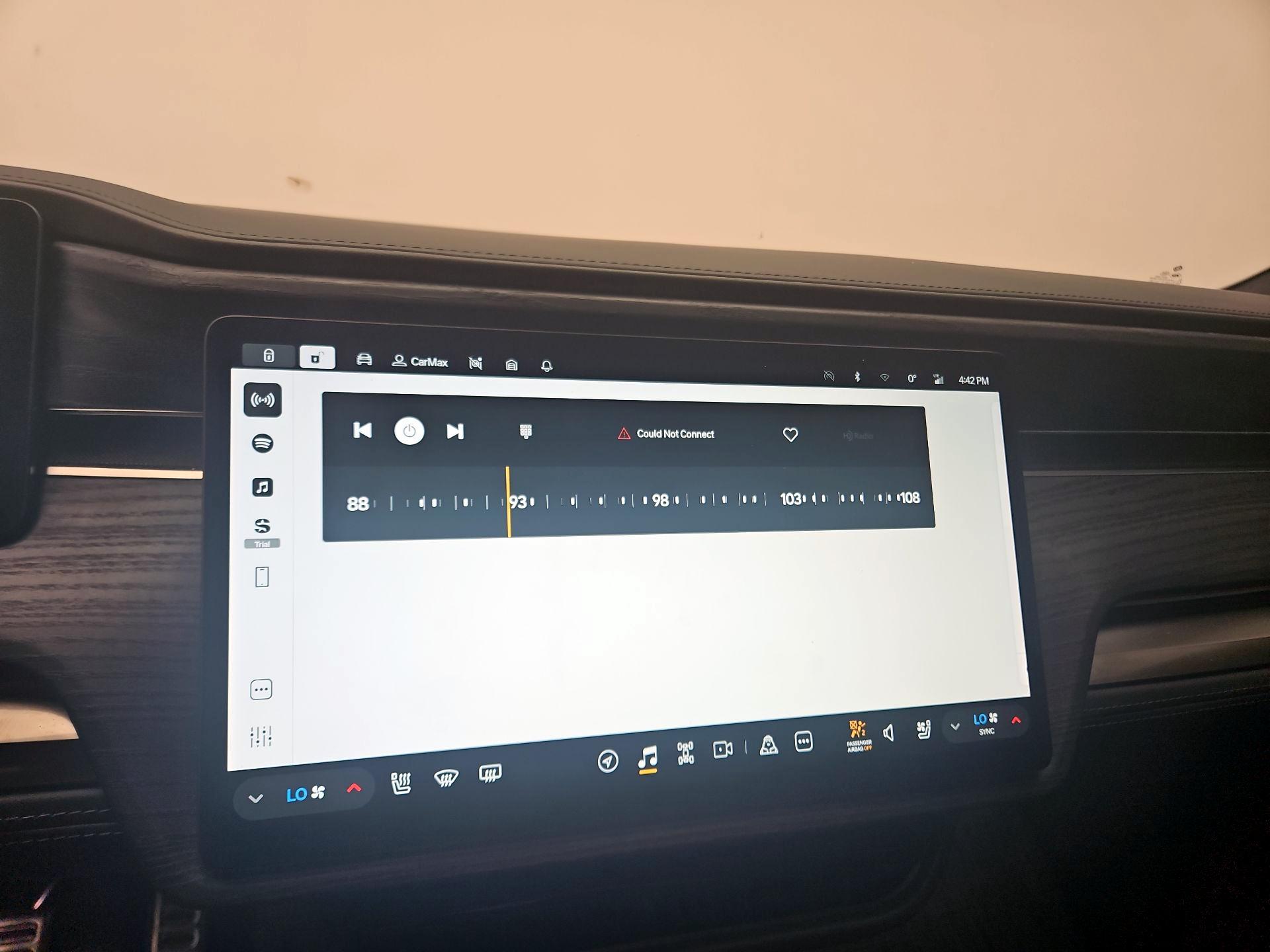 Thumbnail: 2023 Rivian R1T - 14