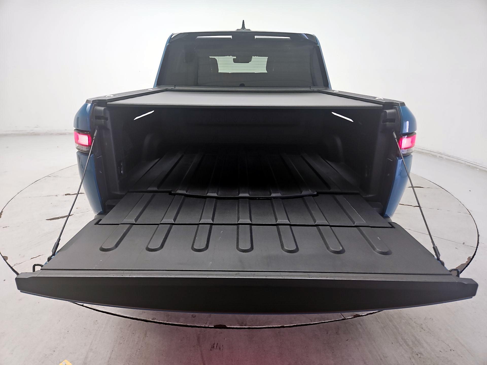 Thumbnail: 2023 Rivian R1T - 20