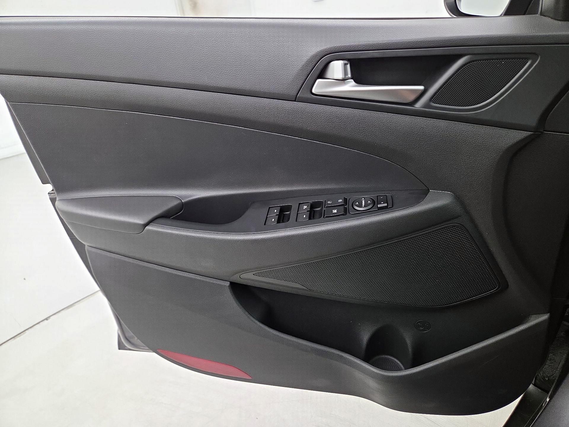 Thumbnail: 2021 Hyundai Tucson - 12