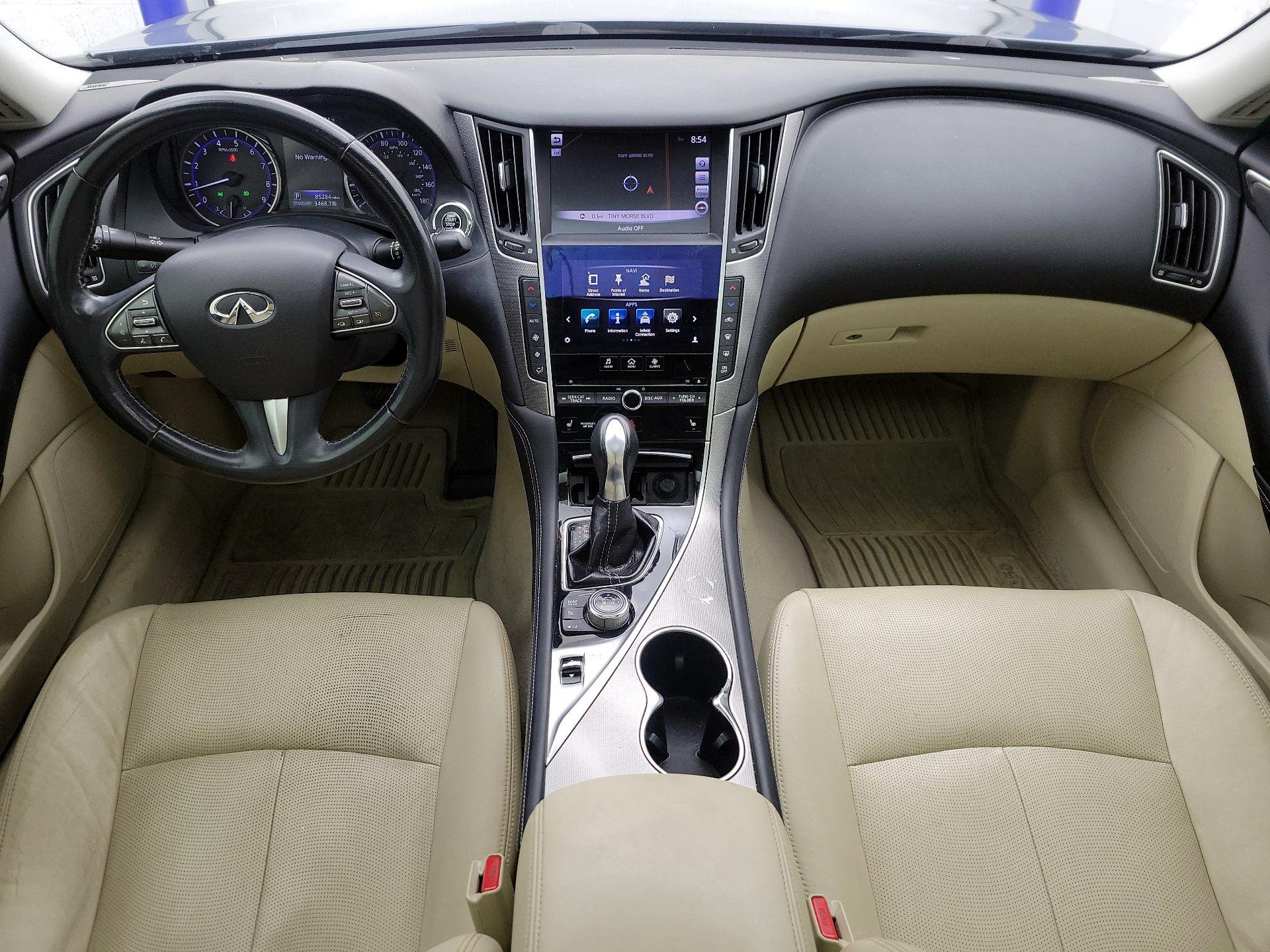 Thumbnail: 2015 INFINITI Q50 - 9