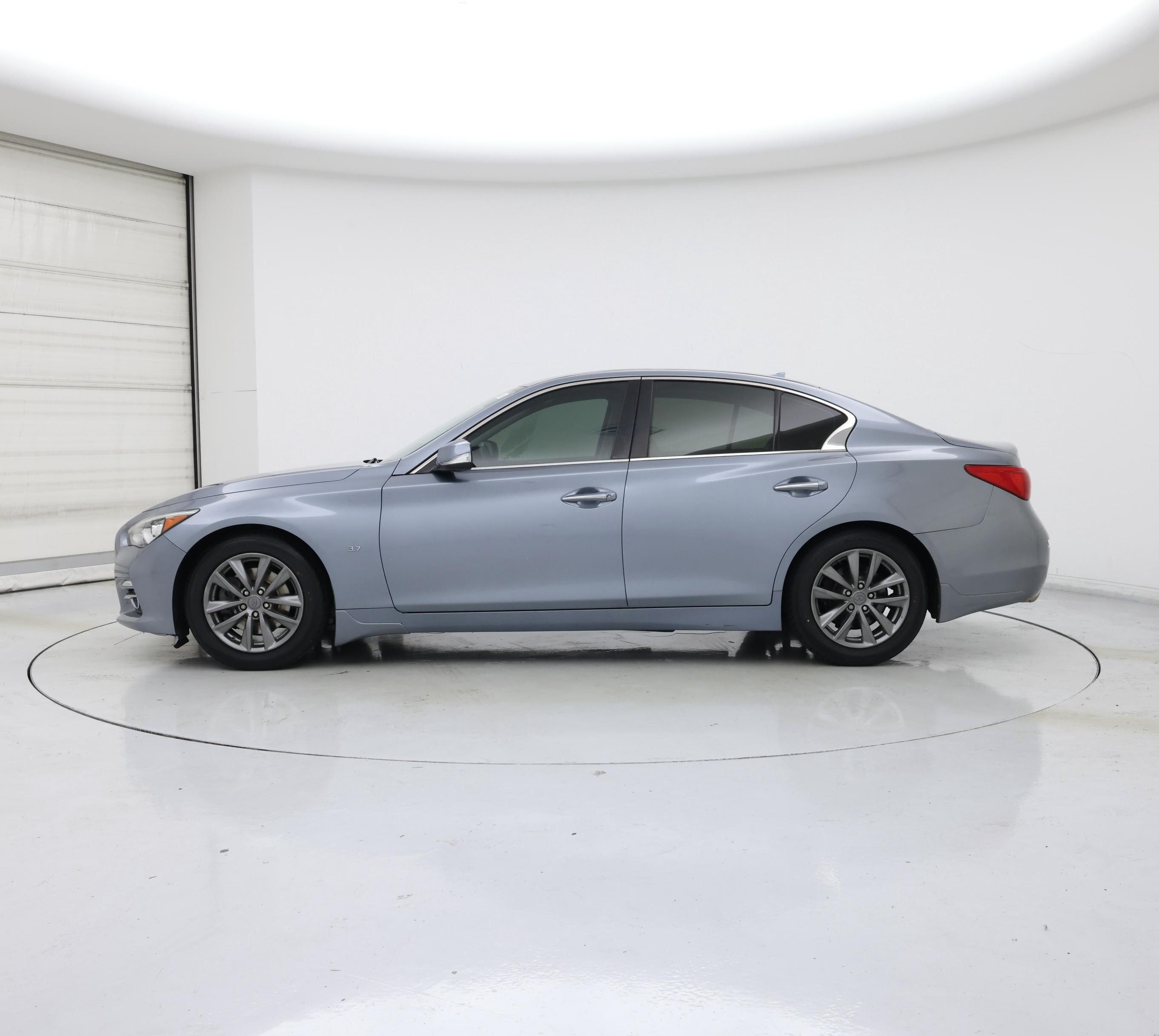 Thumbnail: 2015 INFINITI Q50 - 3