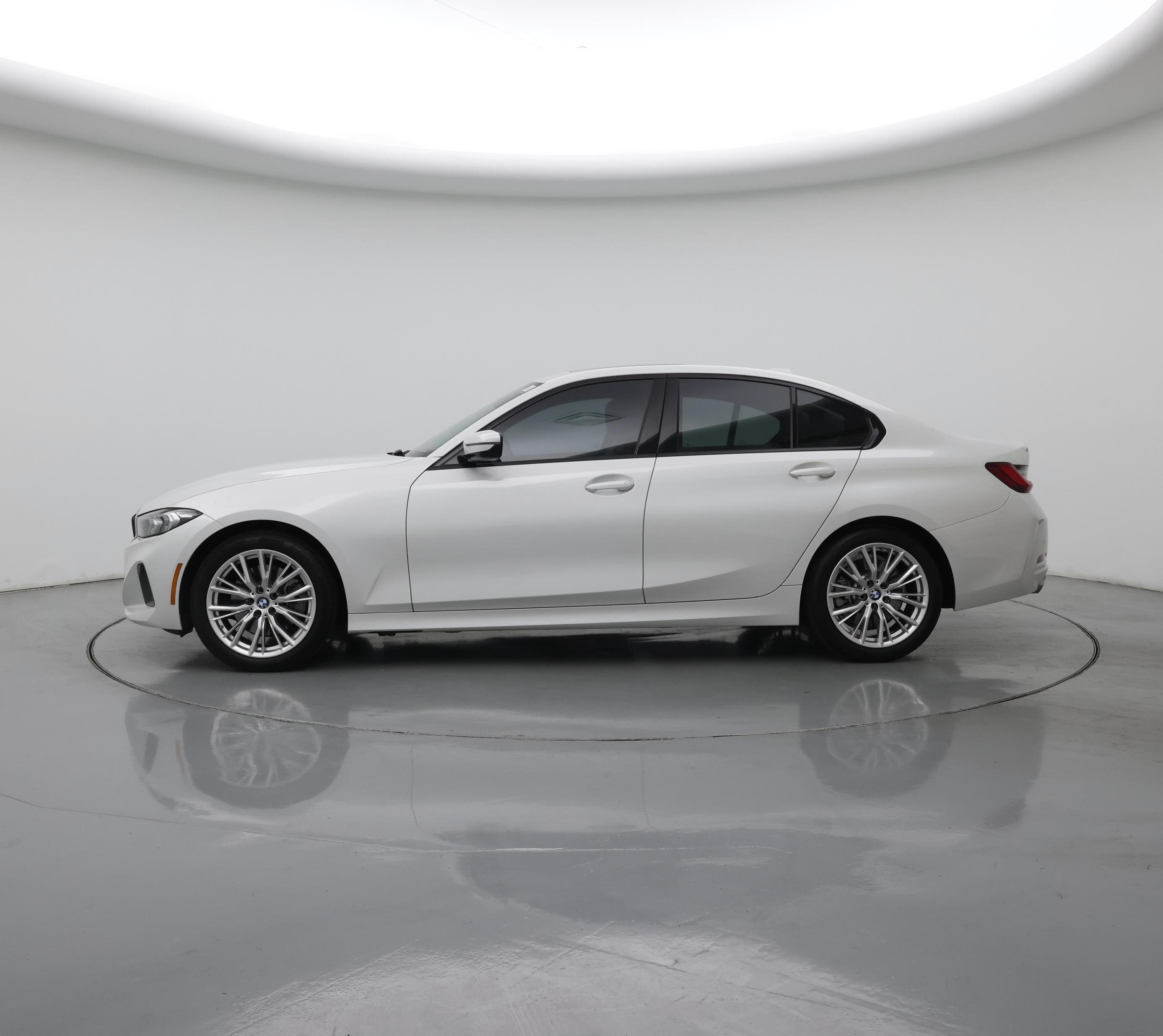 Thumbnail: 2023 BMW 3 Series - 3