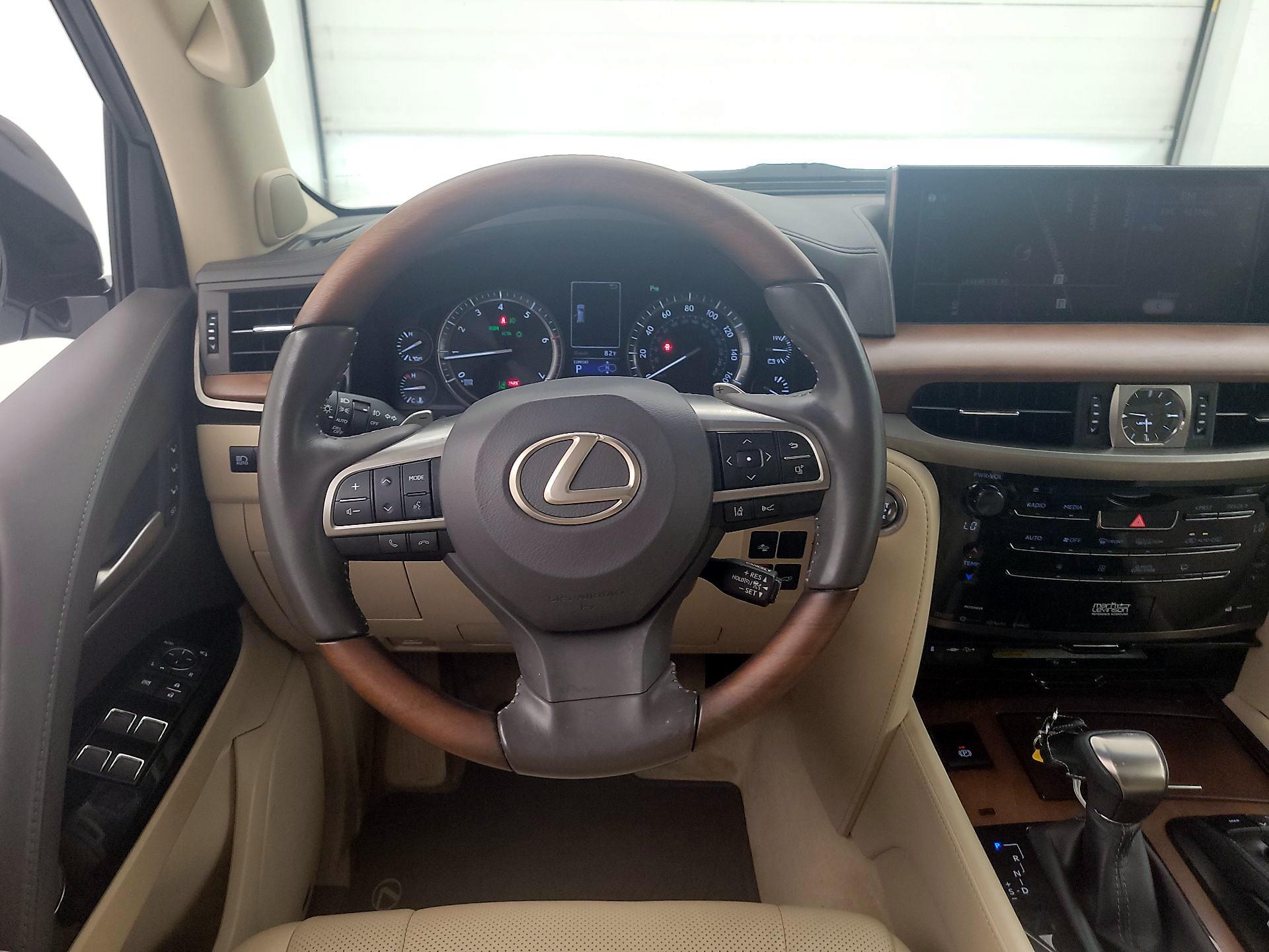 Thumbnail: 2020 Lexus LX - 10