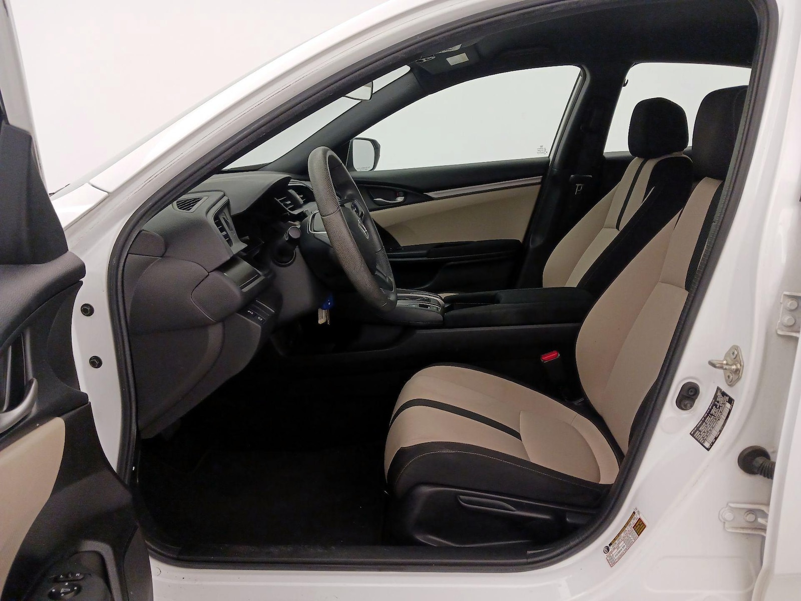 2017 Honda Civic Hatchback 12