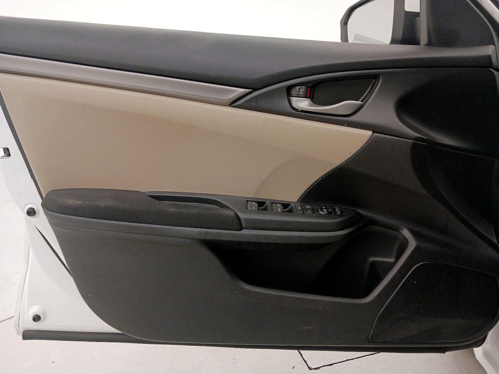 2017 Honda Civic Hatchback 13