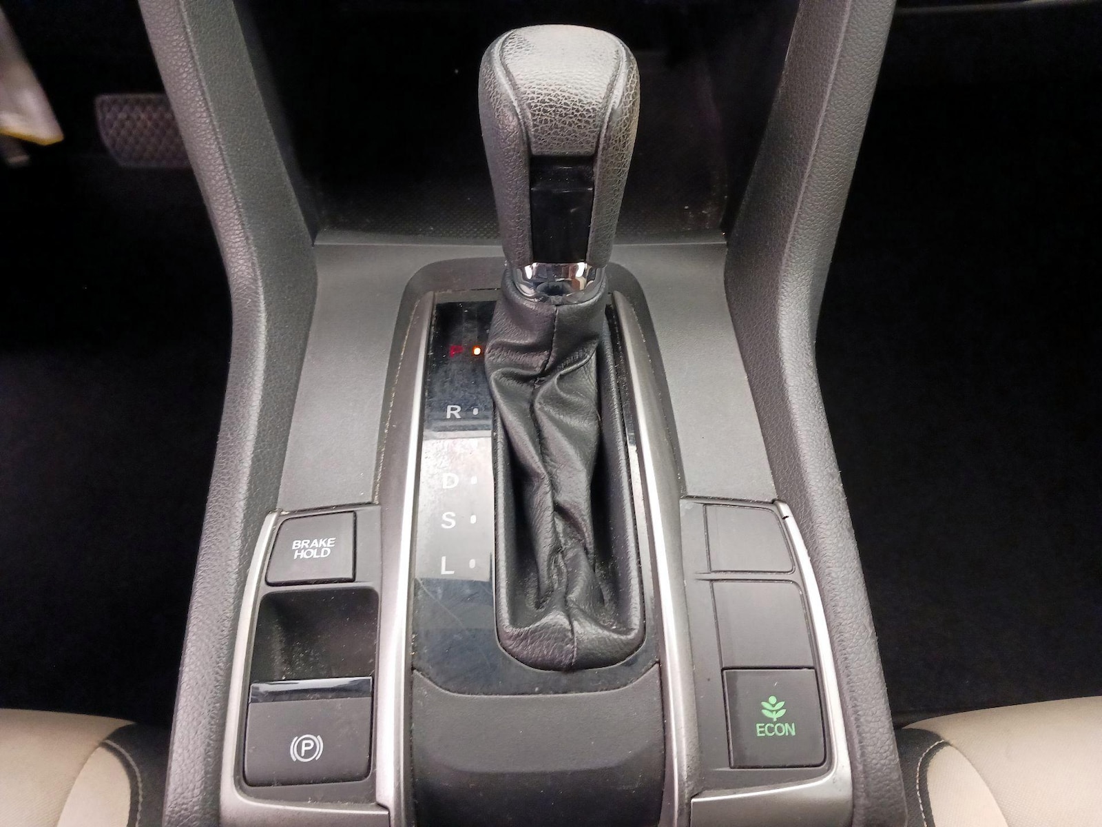 2017 Honda Civic Hatchback 18