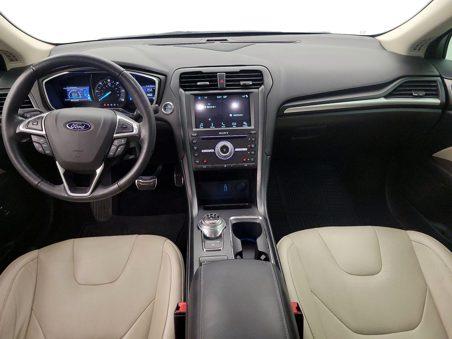 Thumbnail: 2017 Ford Fusion - 9