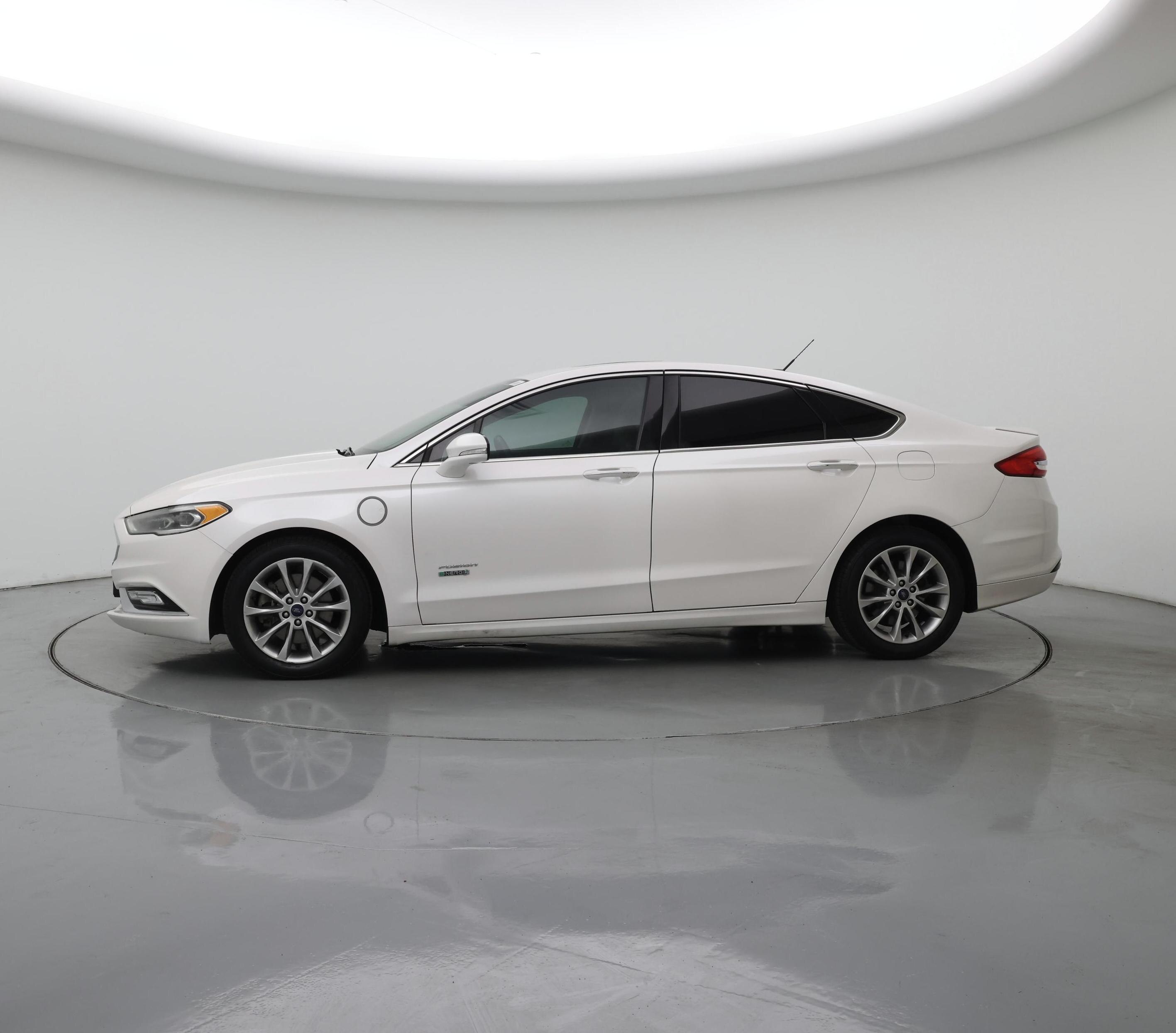 Thumbnail: 2017 Ford Fusion - 3