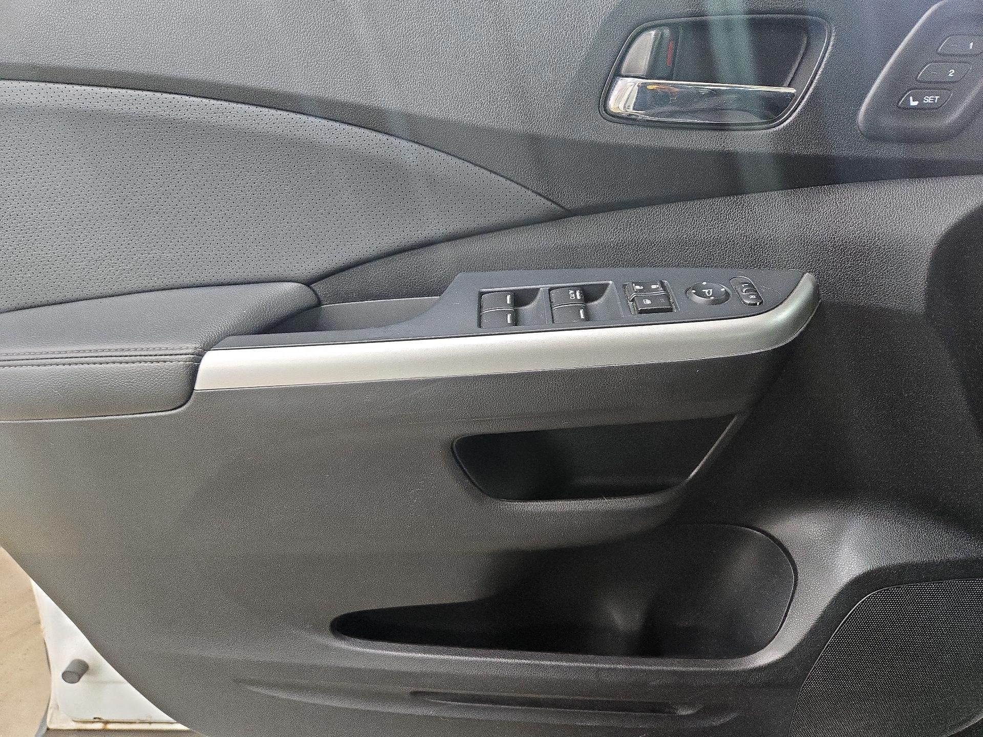 Thumbnail: 2016 Honda CR-V - 12