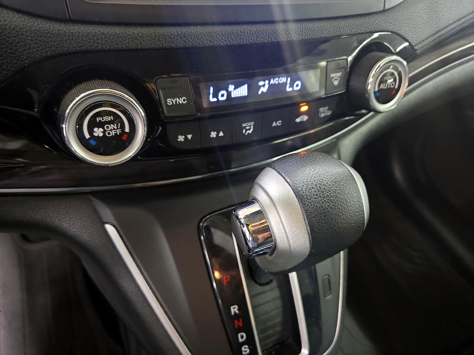 2016 Honda CR-V Touring - Photo 17