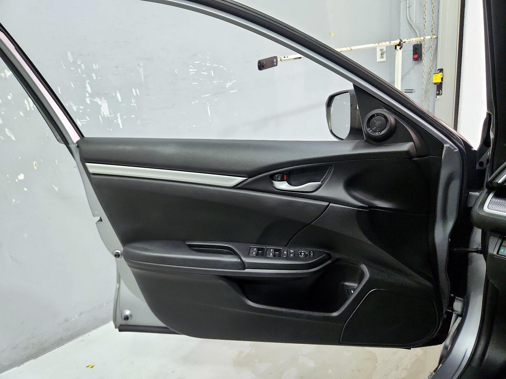 Thumbnail: 2019 Honda Civic - 12