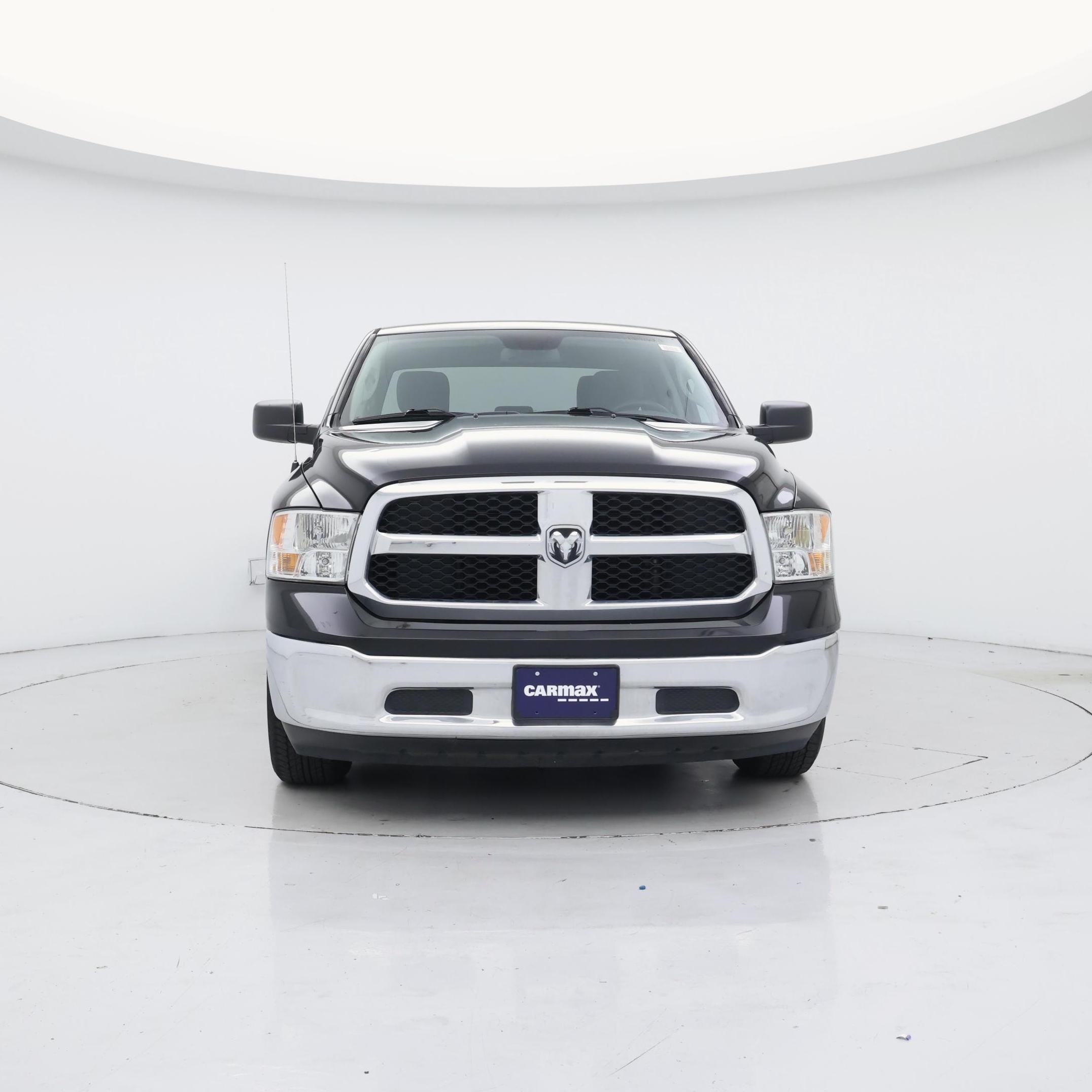 Thumbnail: 2019 RAM 1500 Classic - 5