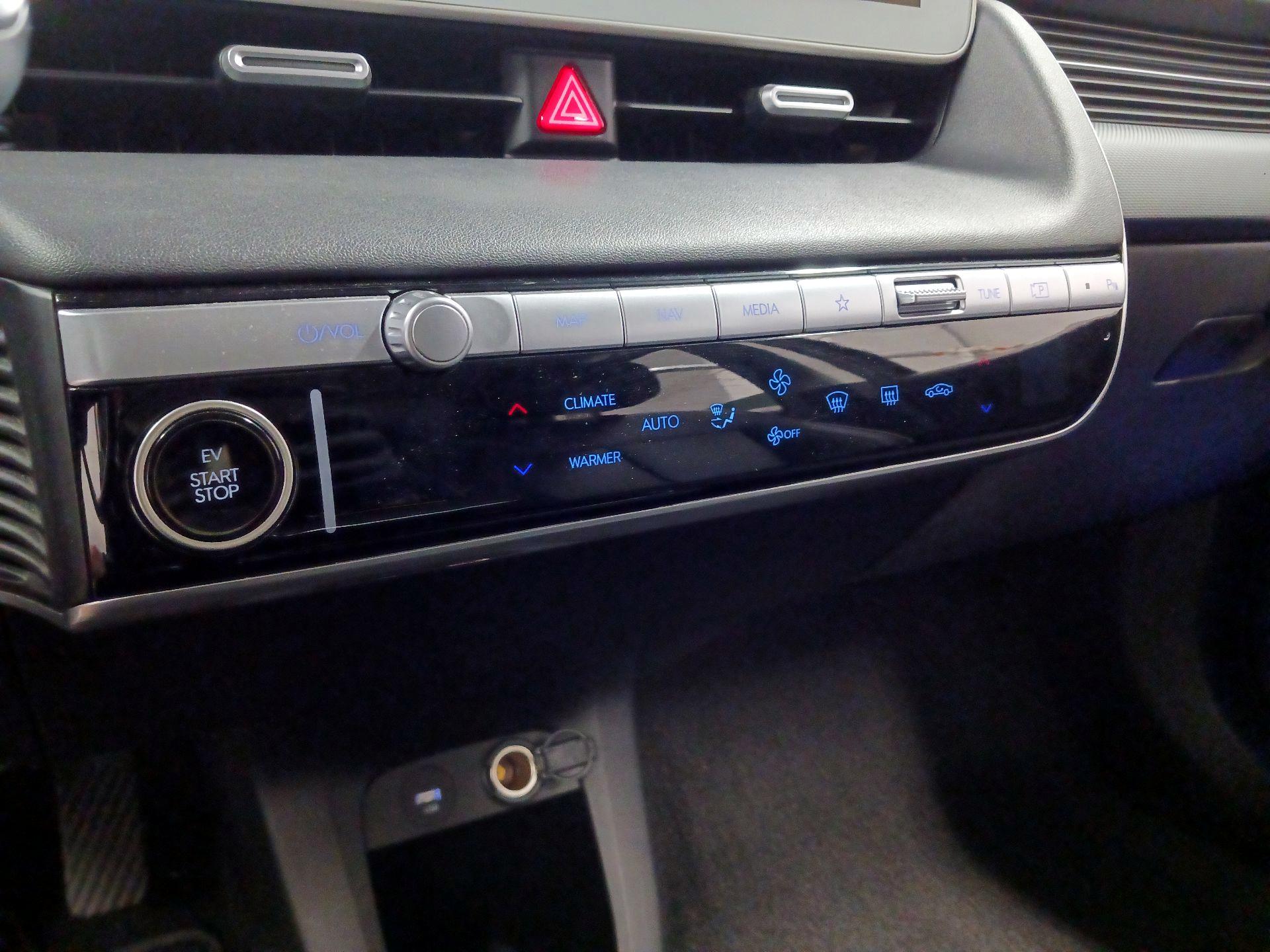 Thumbnail: 2022 Hyundai Ioniq 5 - 15