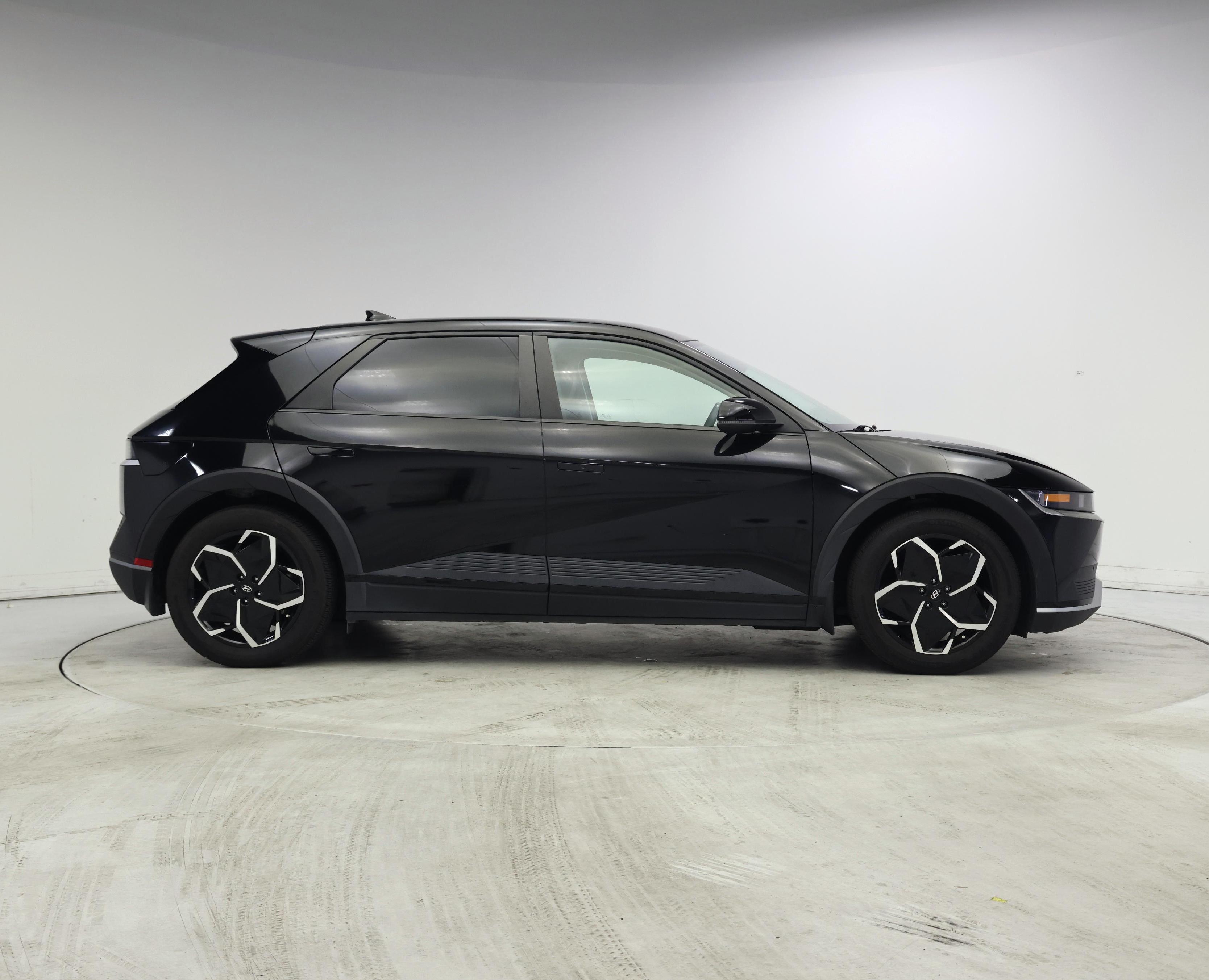 Thumbnail: 2022 Hyundai Ioniq 5 - 7