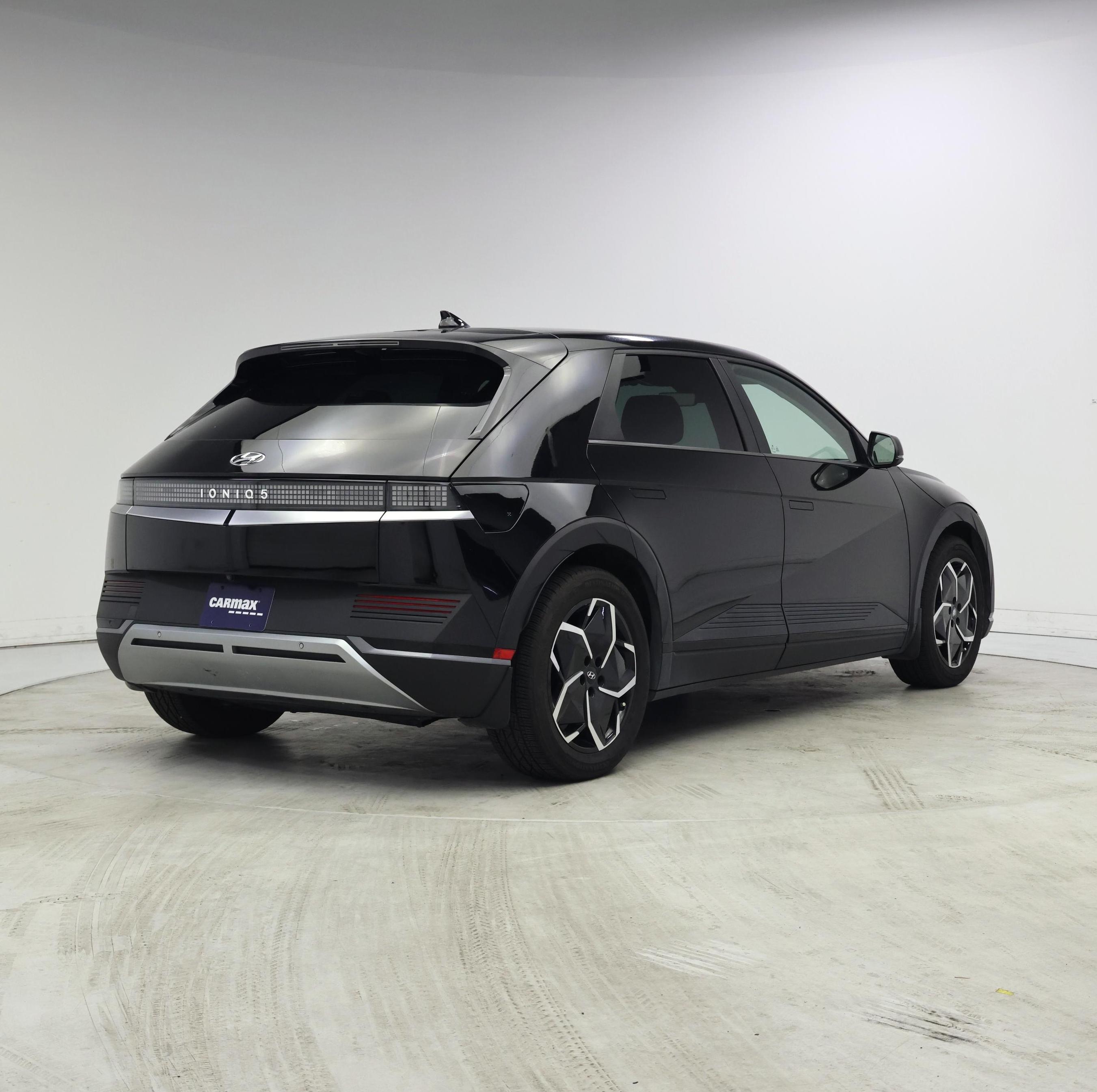 Thumbnail: 2022 Hyundai Ioniq 5 - 8