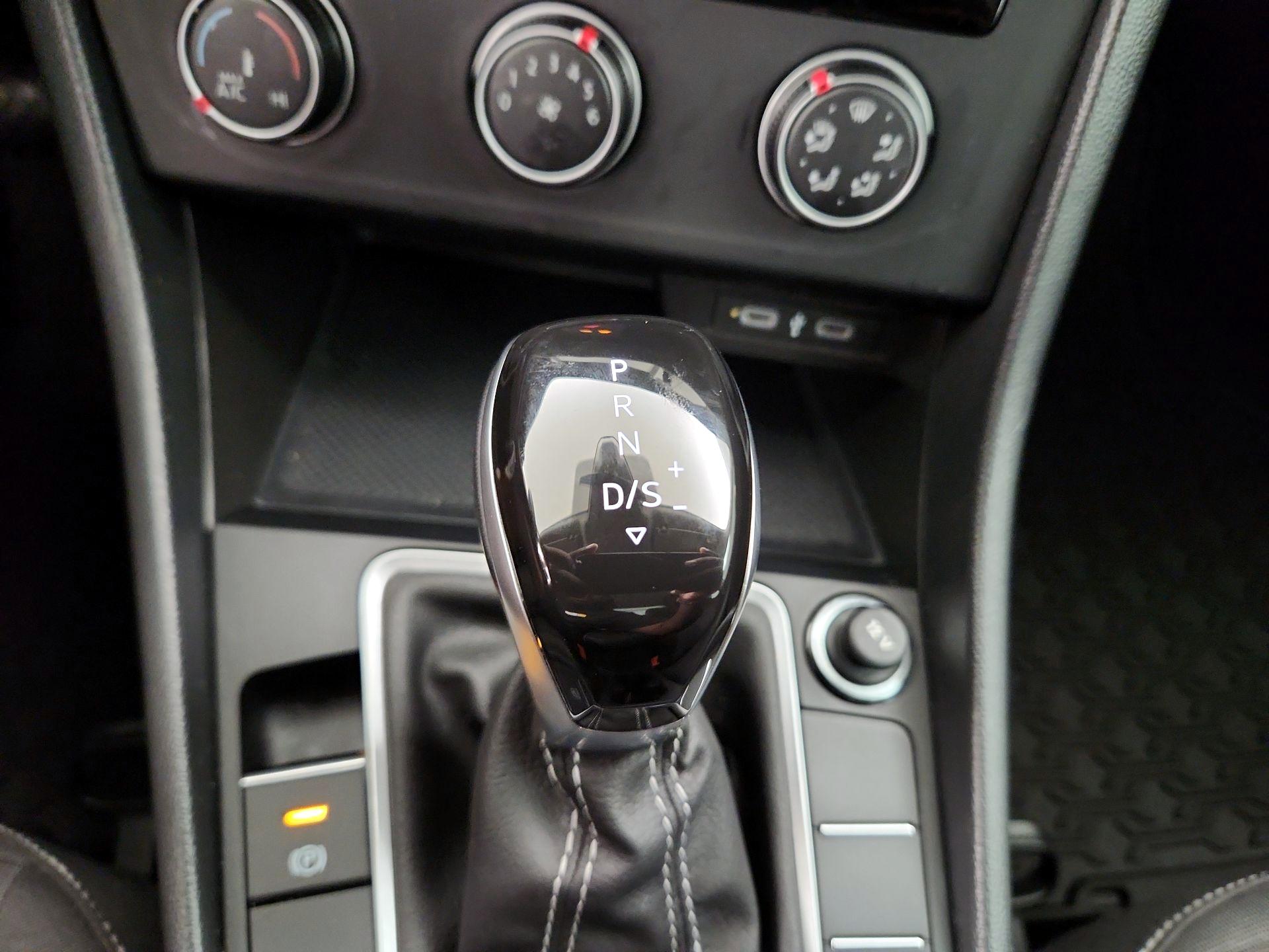 Thumbnail: 2024 Volkswagen Jetta - 17