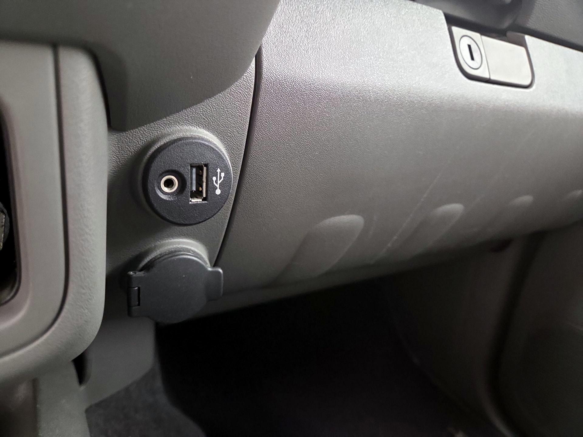 Thumbnail: 2019 Nissan Frontier - 17