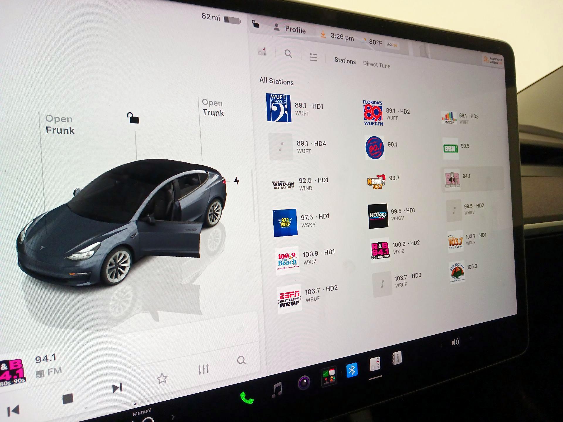 Thumbnail: 2022 Tesla Model 3 - 15