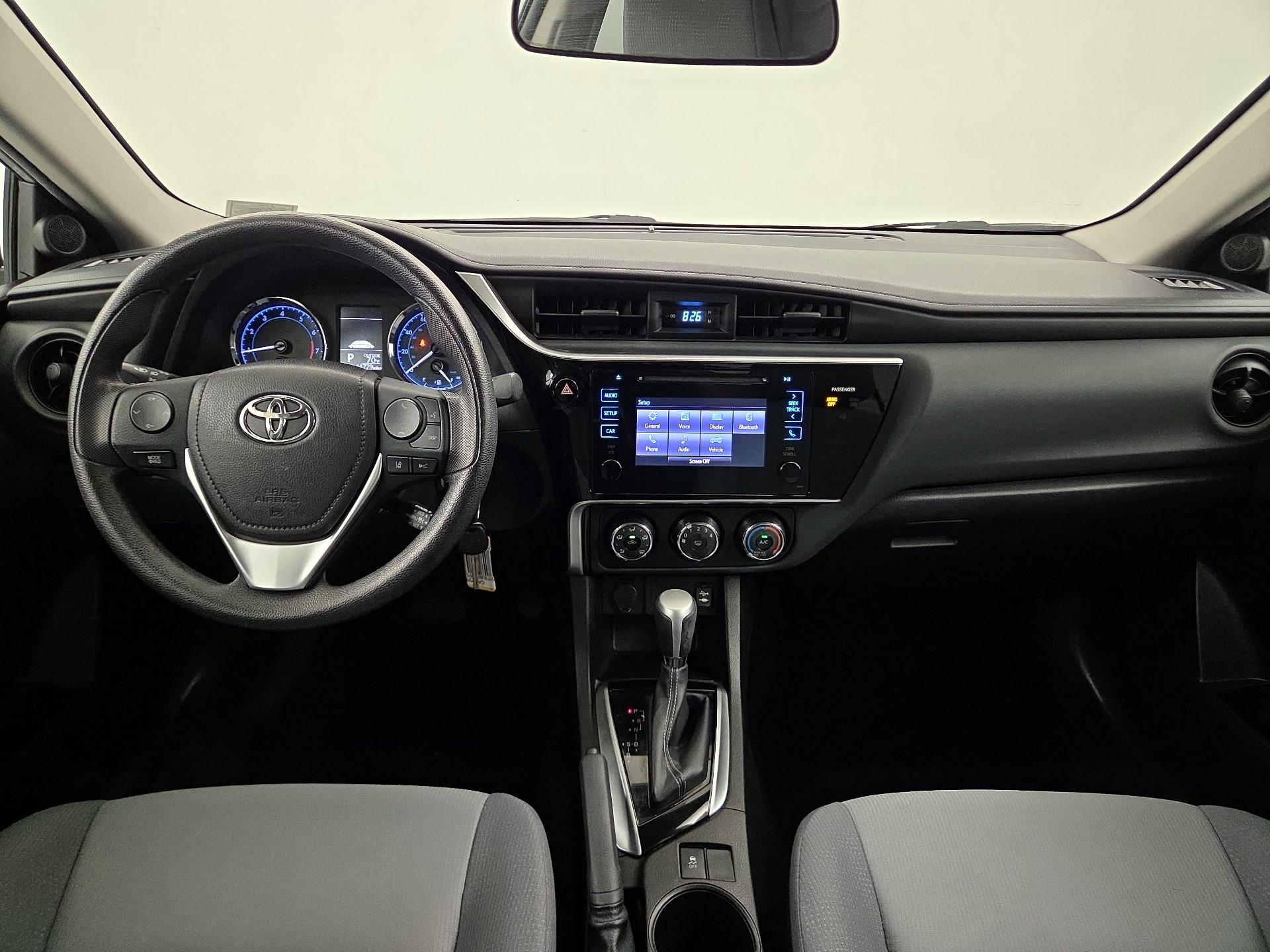 Thumbnail: 2017 Toyota Corolla - 9