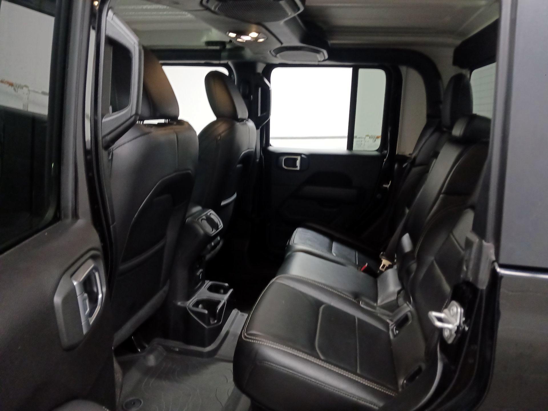 Thumbnail: 2020 Jeep Gladiator - 19
