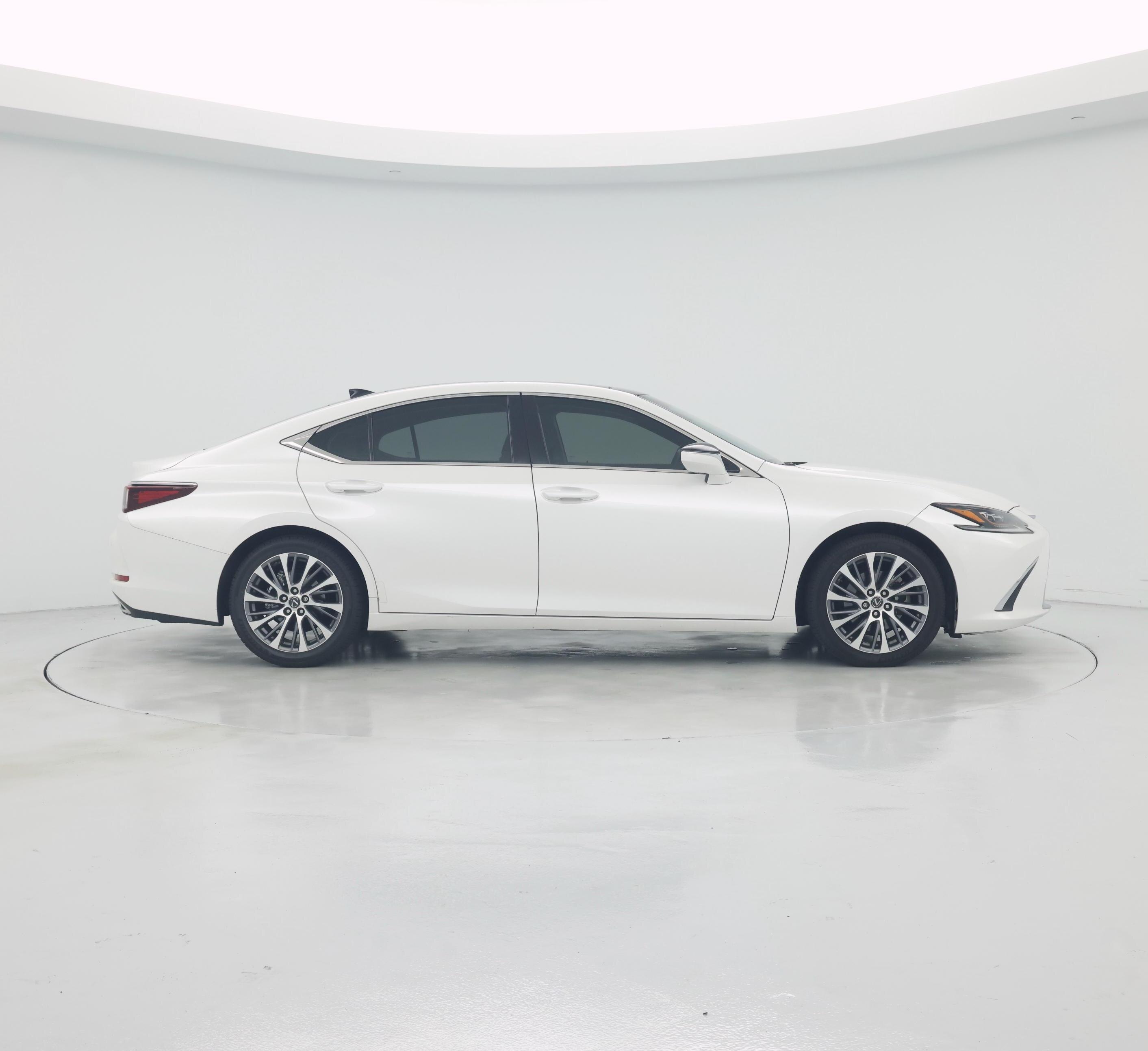 Thumbnail: 2019 Lexus ES - 7