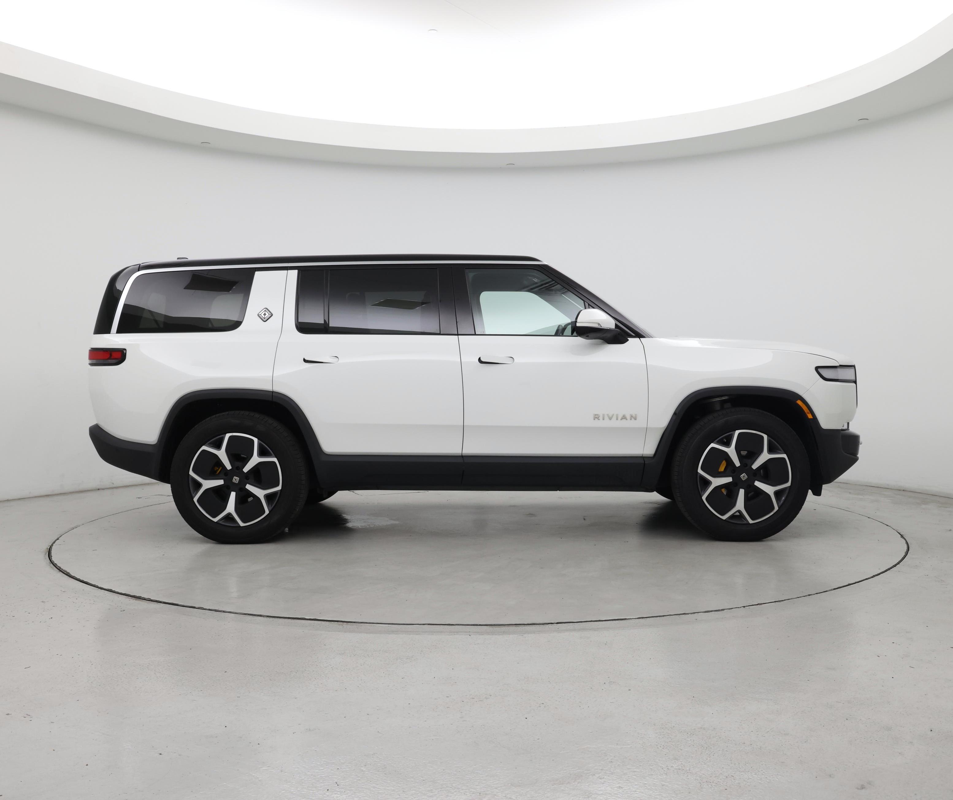 Thumbnail: 2024 Rivian R1S - 7