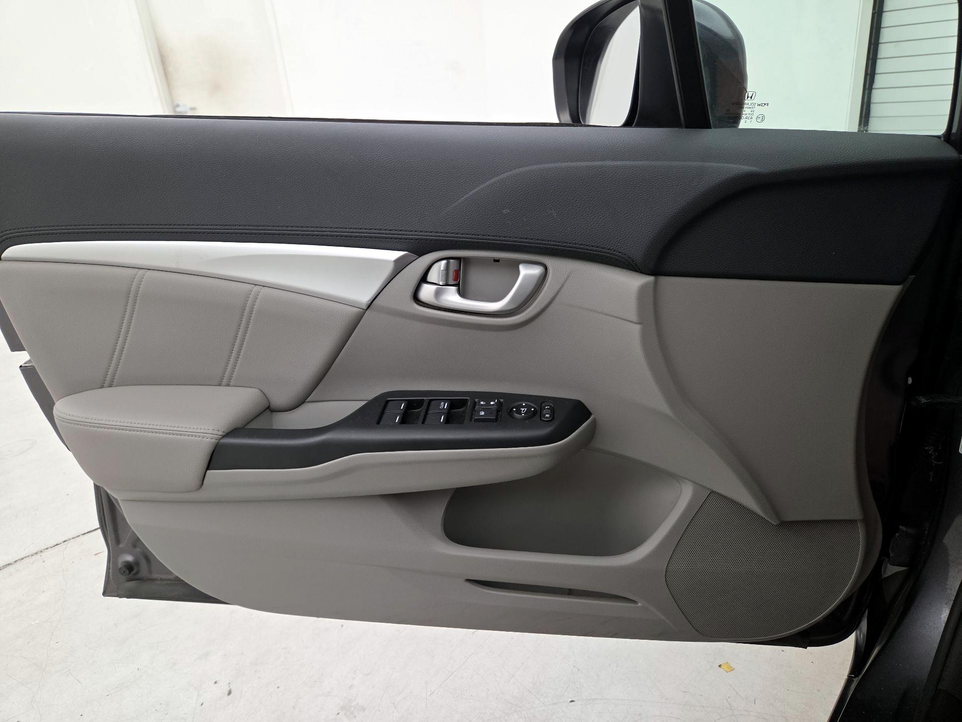 Thumbnail: 2015 Honda Civic - 12