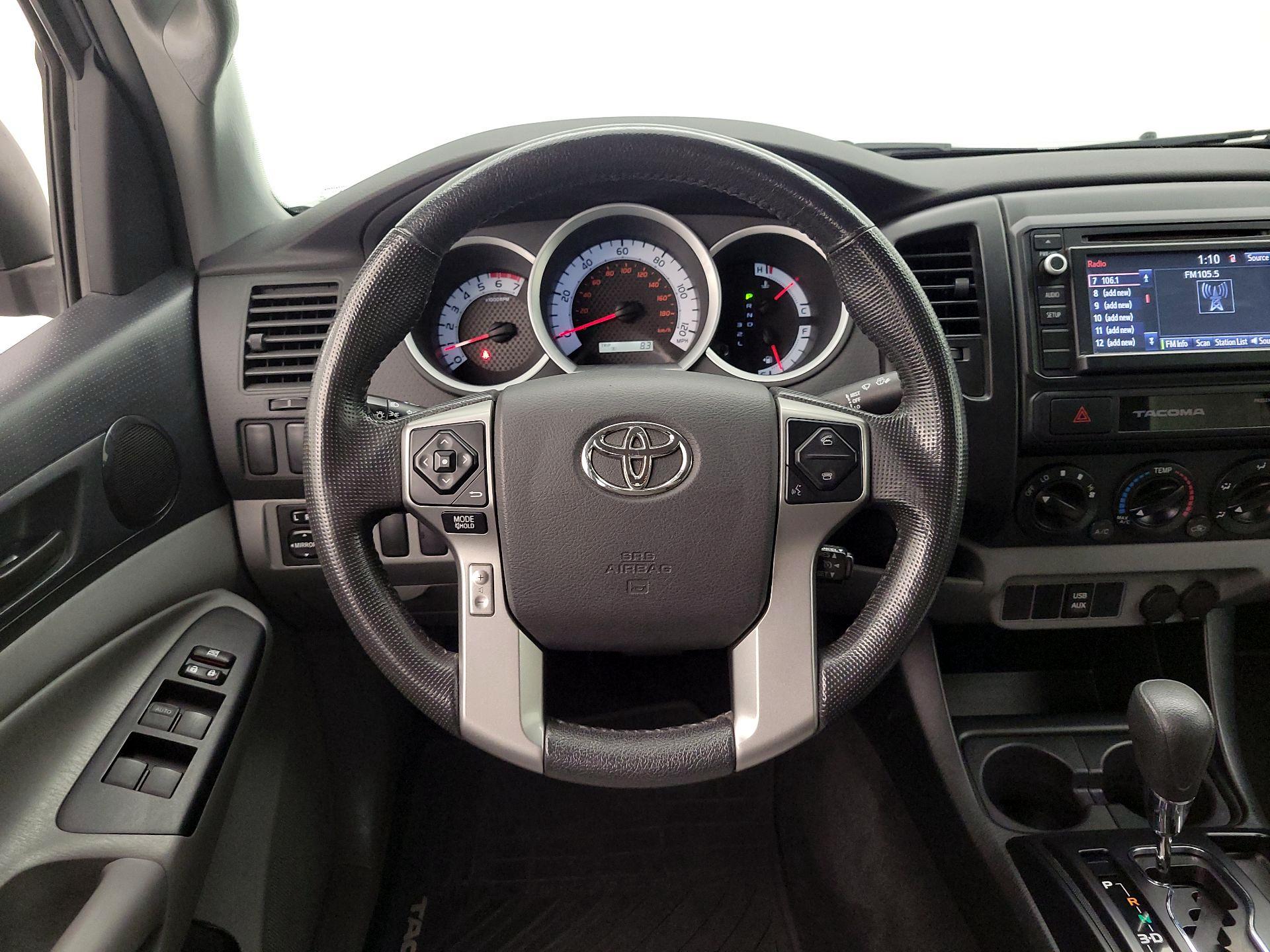 Thumbnail: 2015 Toyota Tacoma - 10