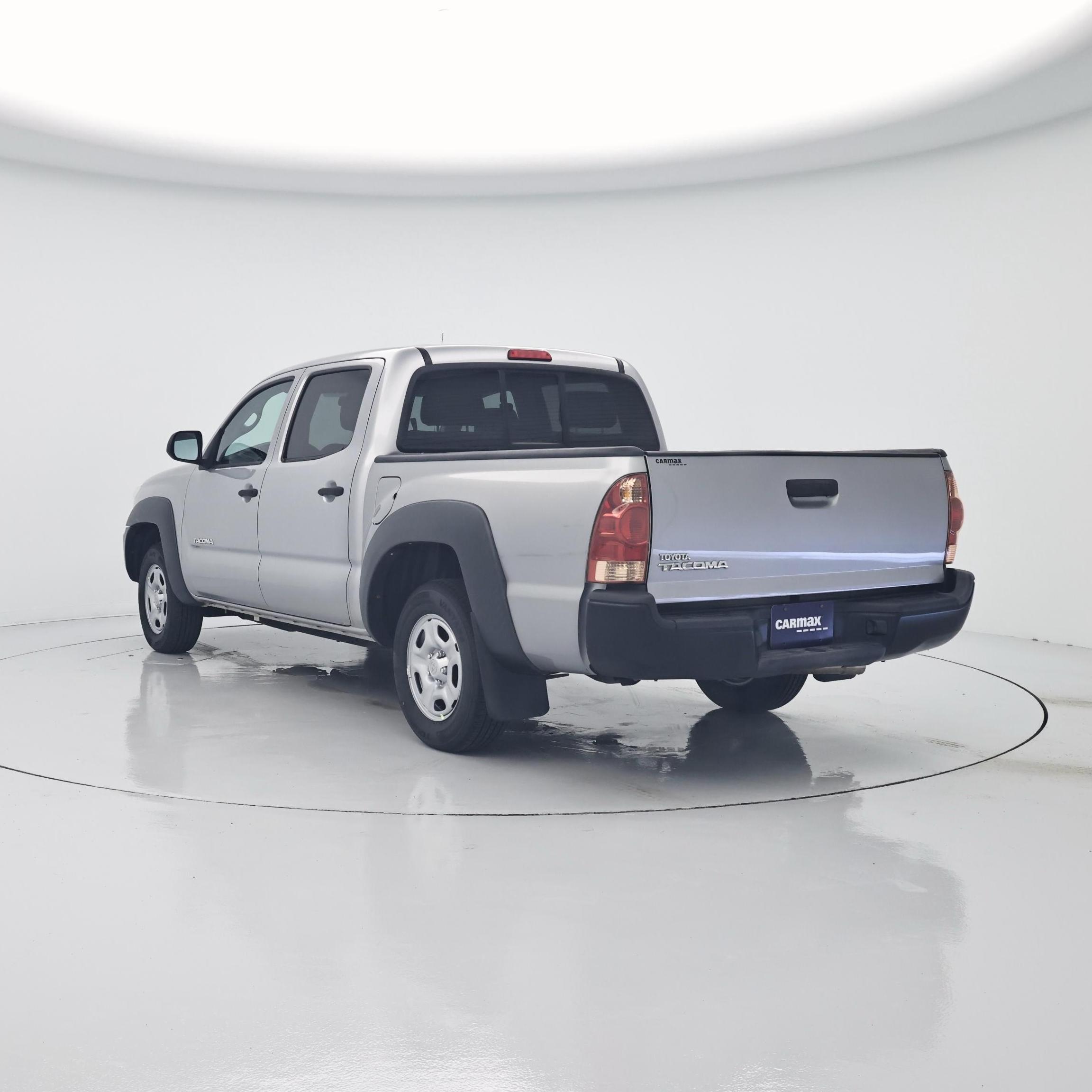 Thumbnail: 2015 Toyota Tacoma - 2